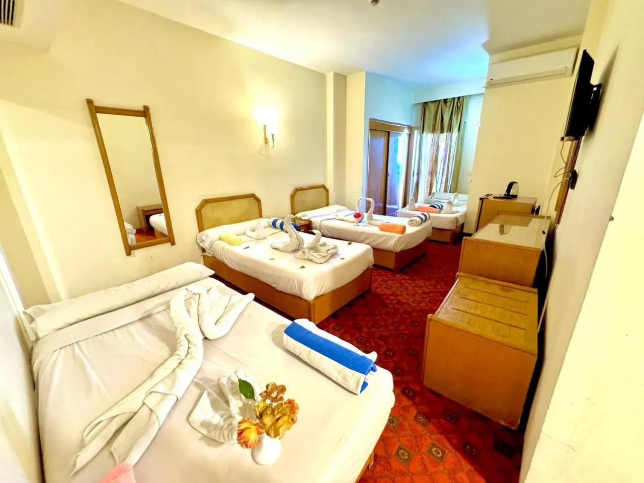 Bed in Queens Valley Hotel