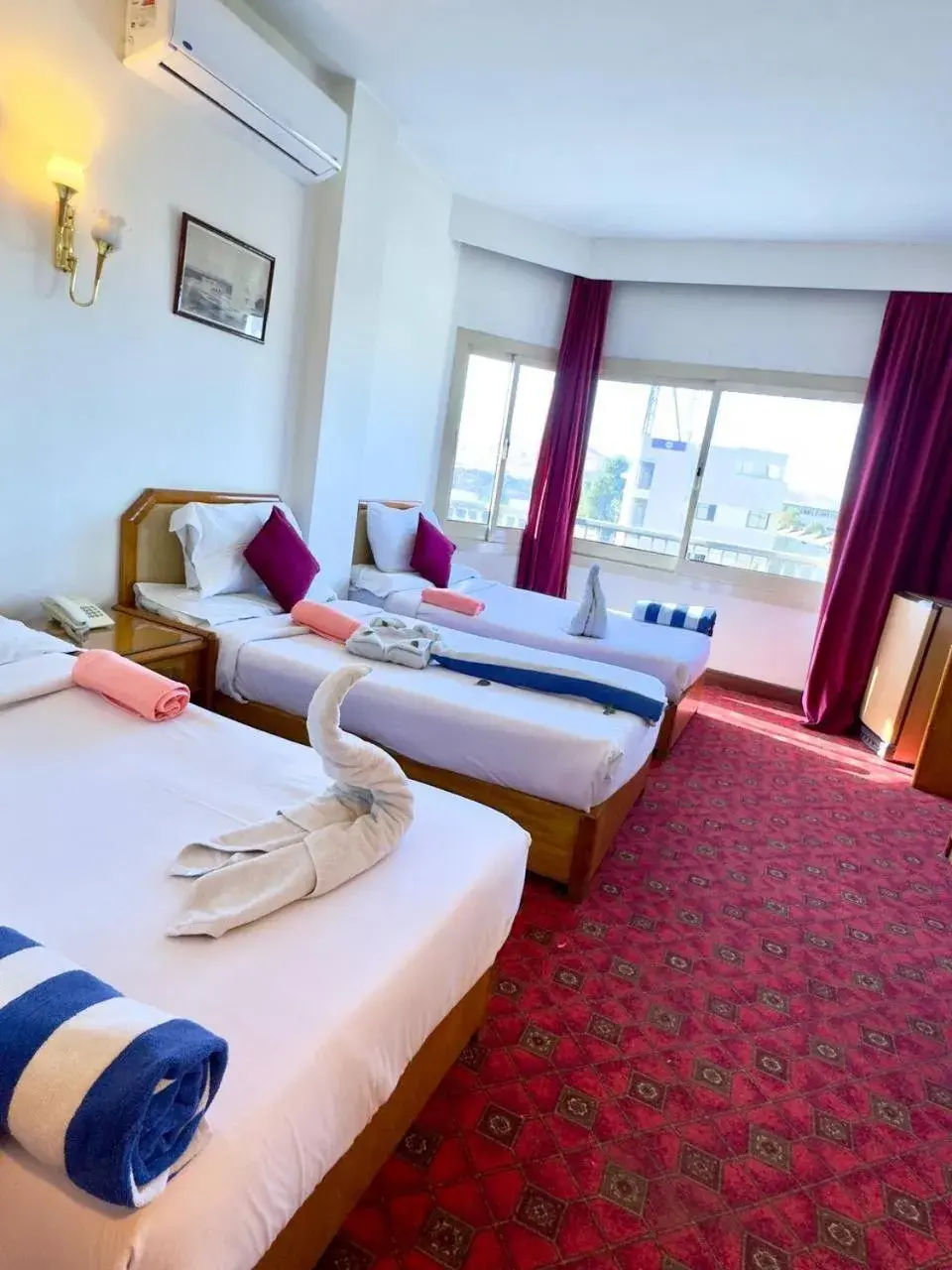 Bed in Queens Valley Hotel Bed in Queens Valley Hotel