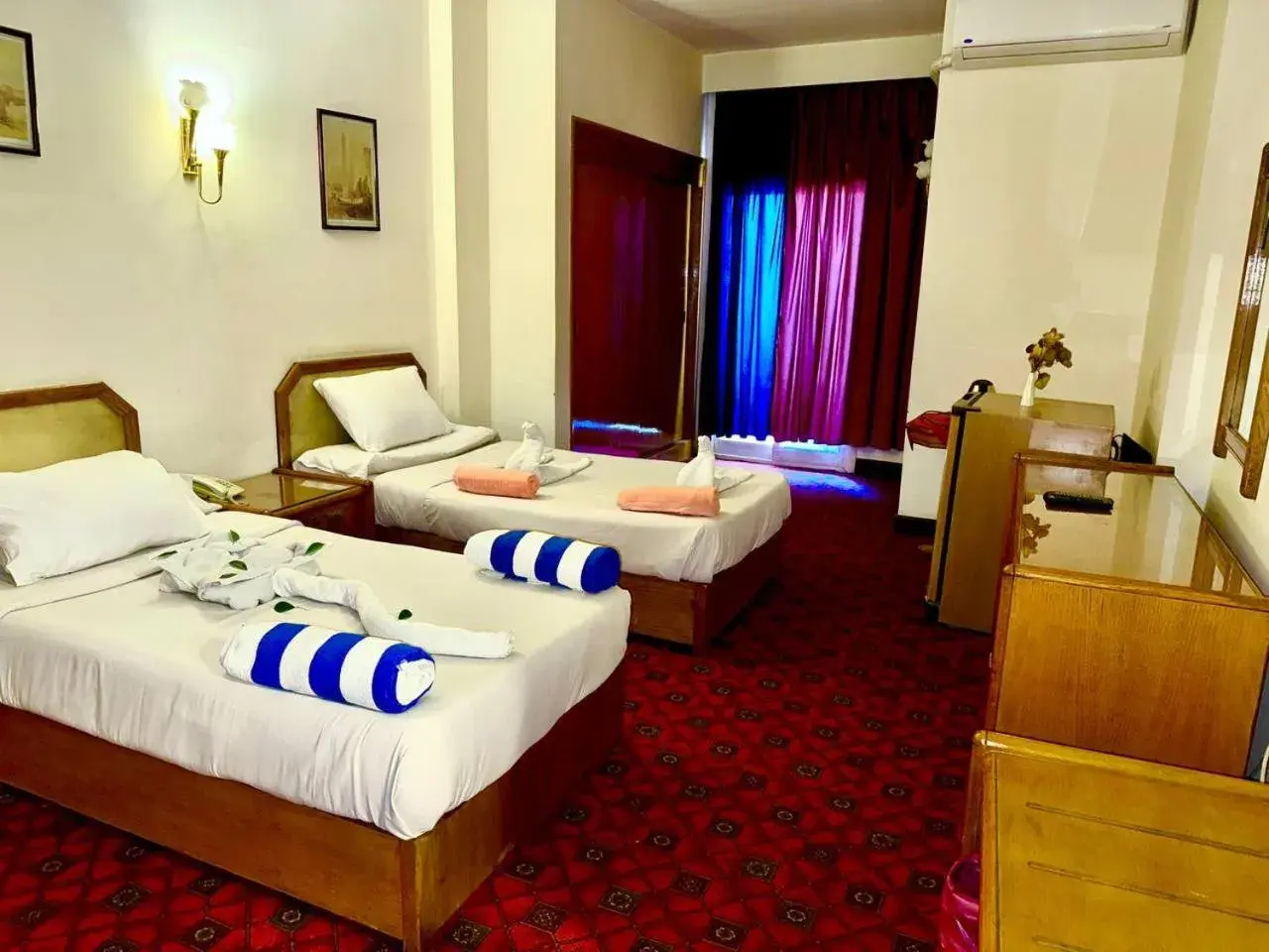 Bed in Queens Valley Hotel Bed in Queens Valley Hotel