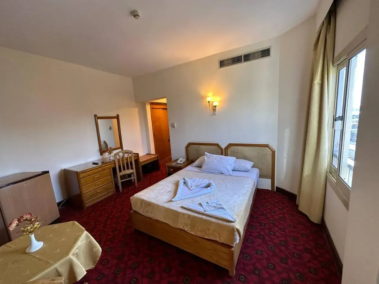 Bed in Queens Valley Hotel Bed in Queens Valley Hotel