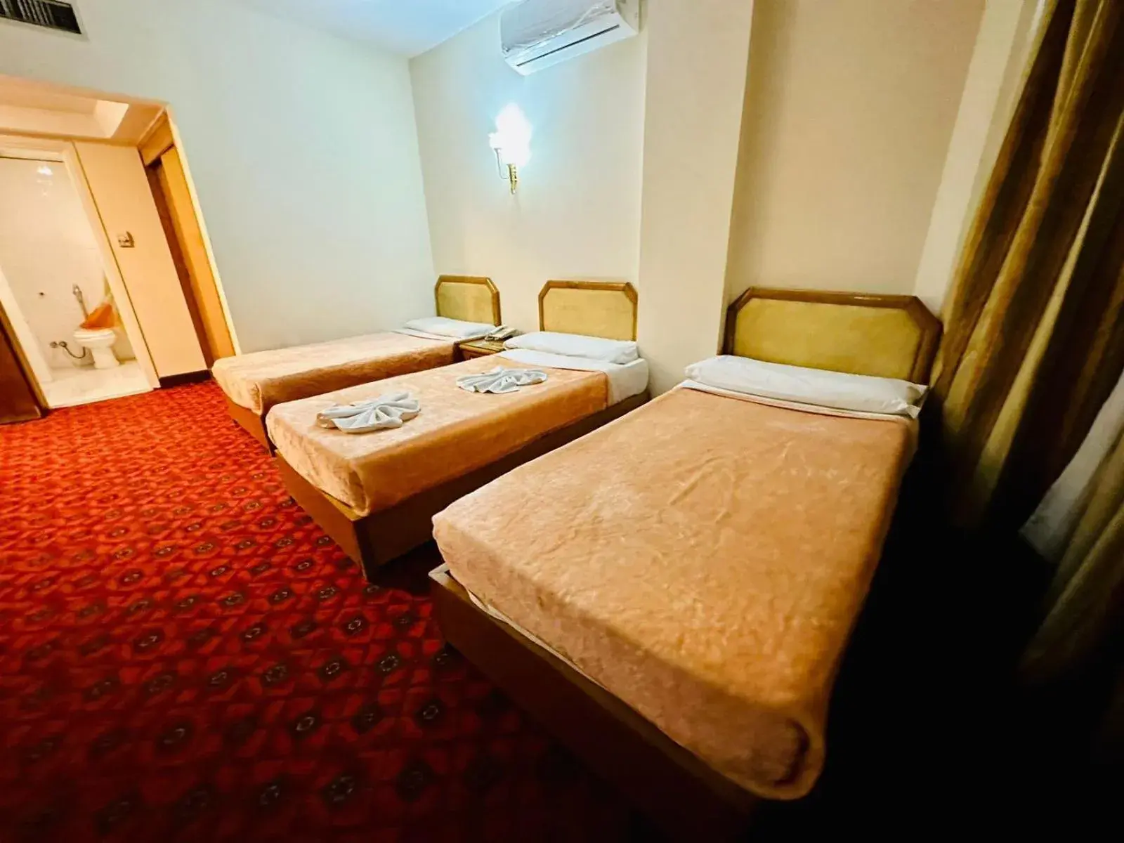 Bed in Queens Valley Hotel Bed in Queens Valley Hotel