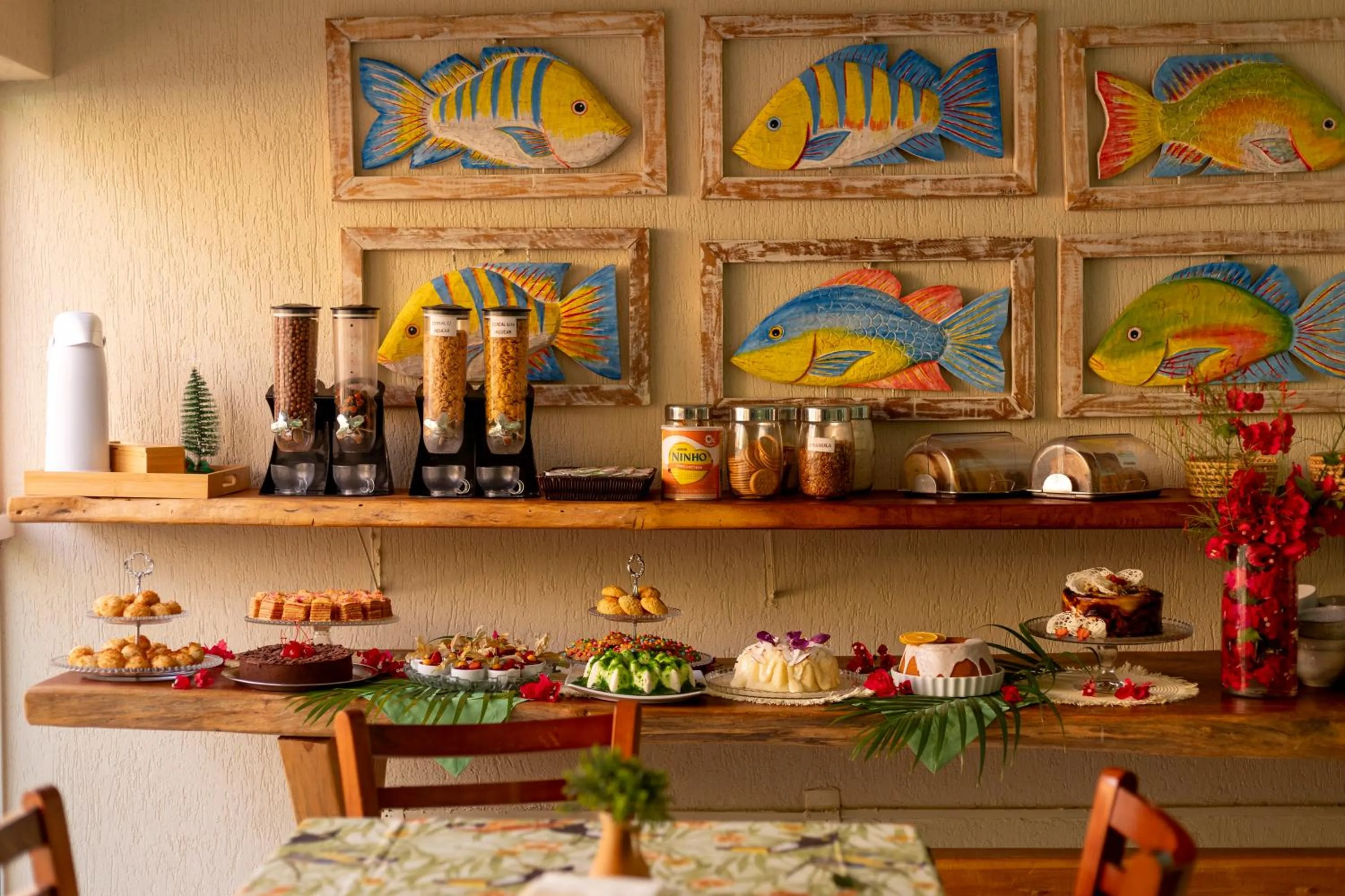 Buffet breakfast in Baía Branca Beach Resort