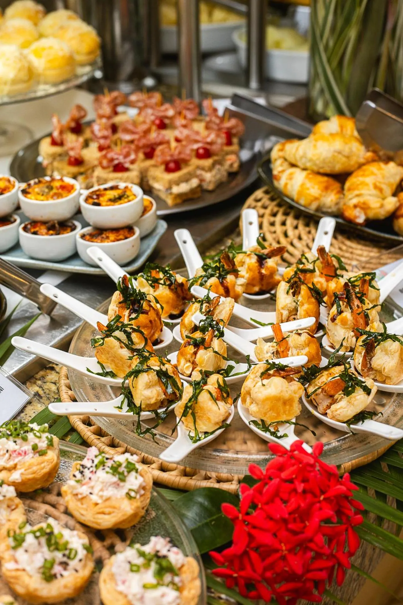 Buffet breakfast in Baía Branca Beach Resort