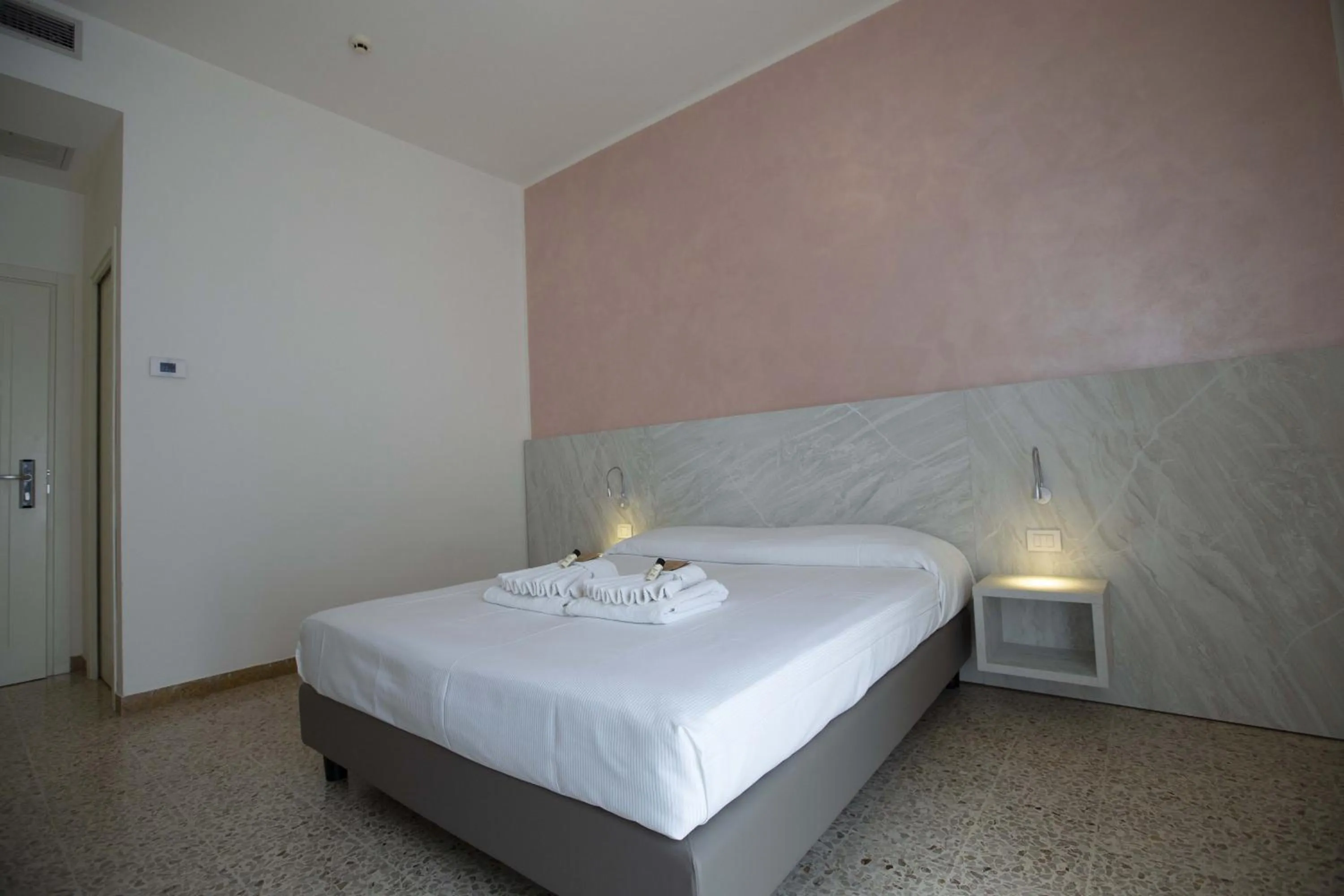 Bed in Hotel Confort