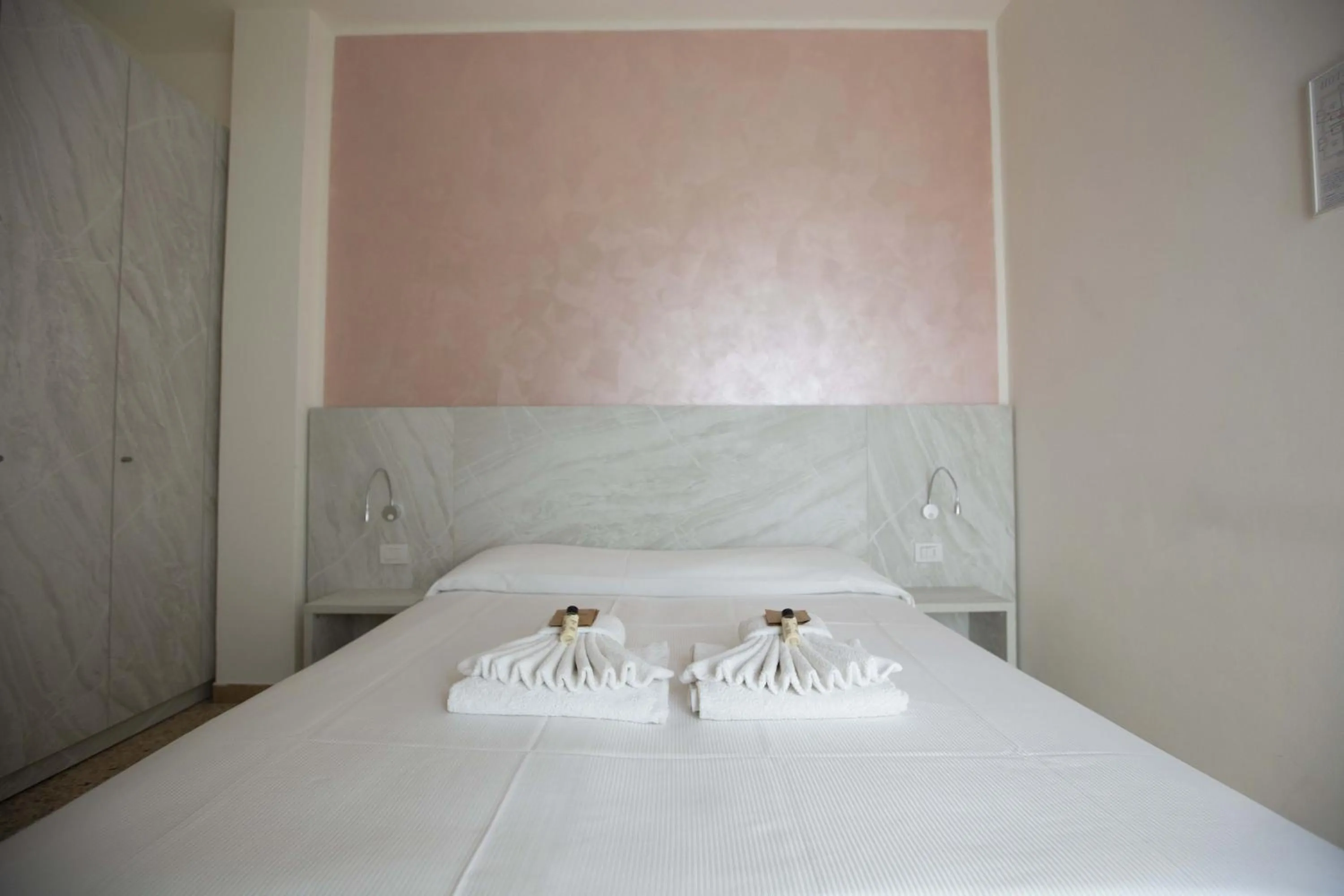 Bed in Hotel Confort