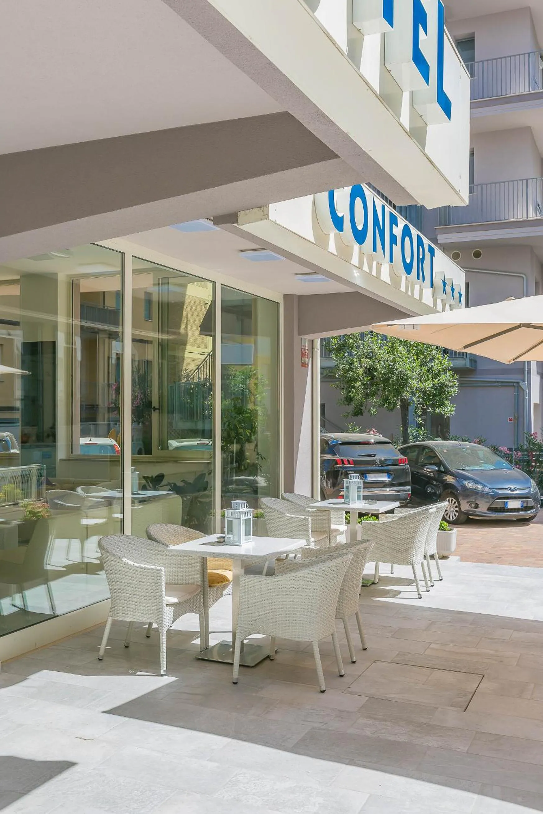 Patio in Hotel Confort