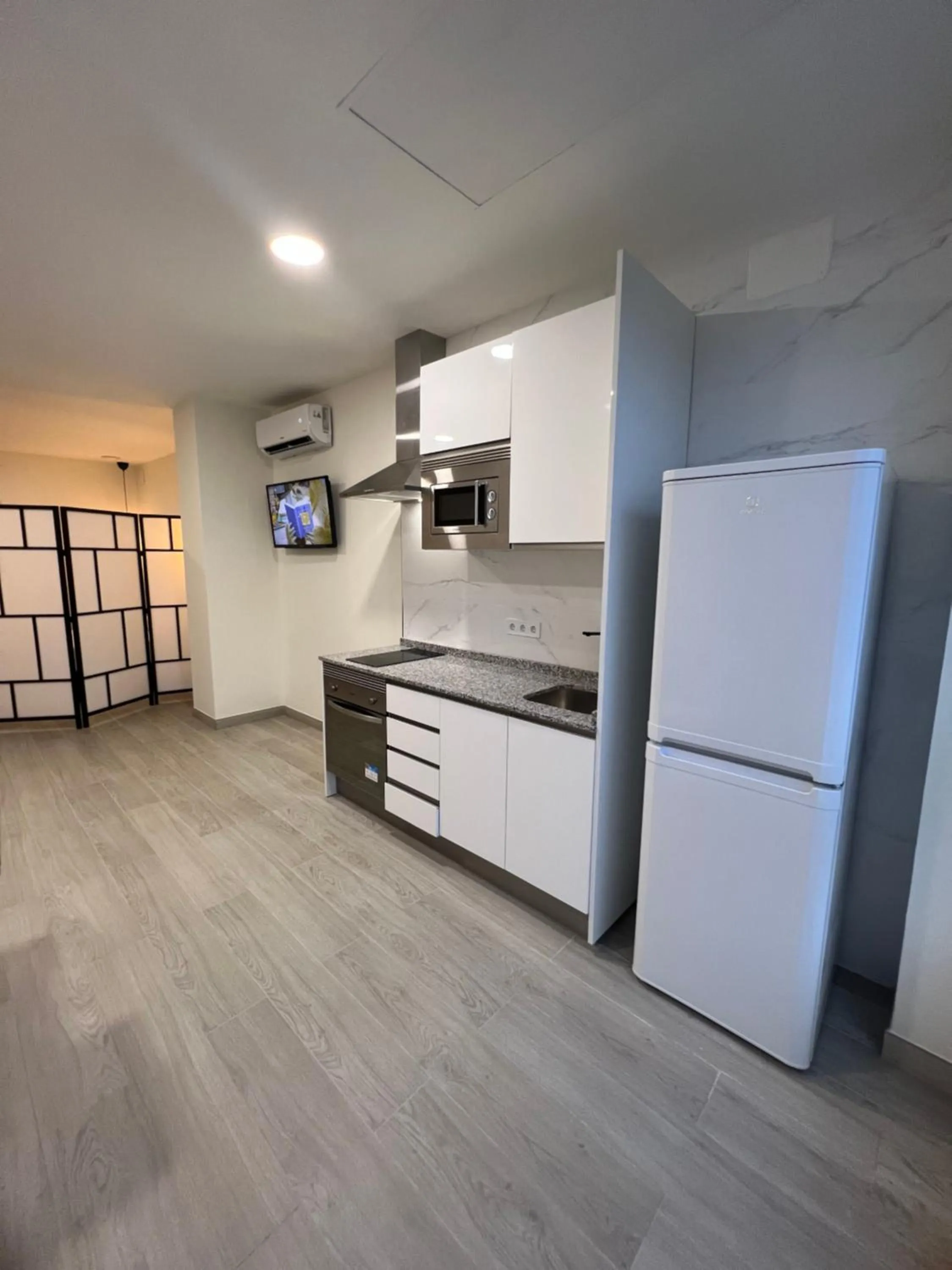 Kitchen or kitchenette in APARTAMENTO PLAYA Valencia