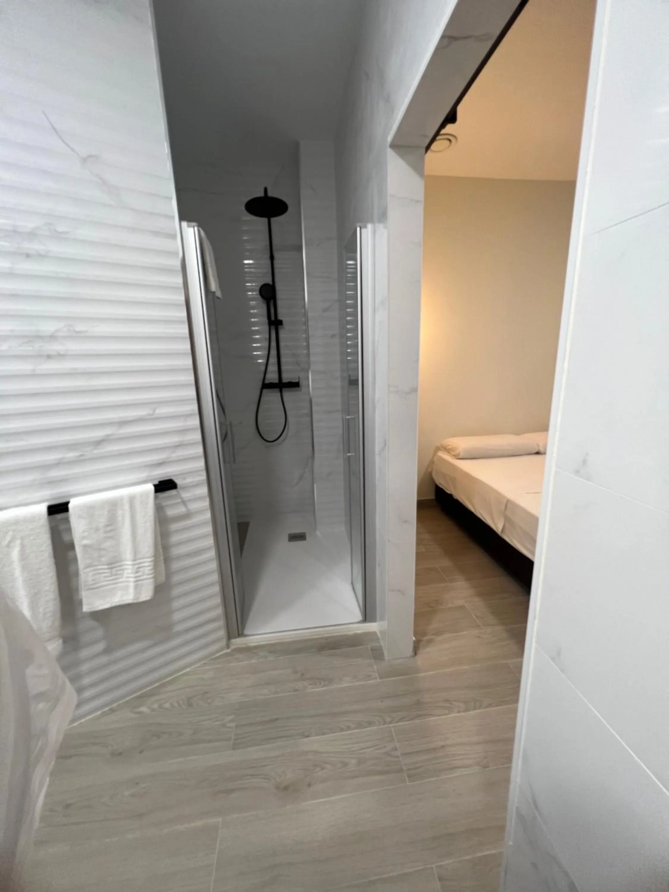 Bathroom, Bed in APARTAMENTO PLAYA Valencia