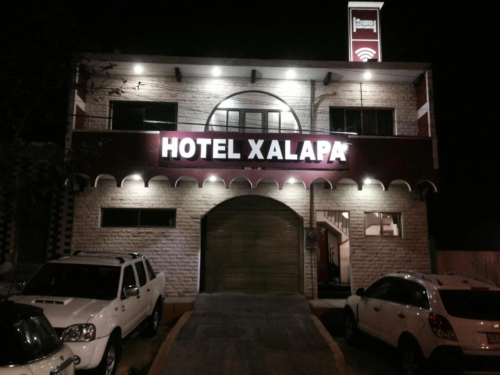 Facade/entrance in Hotel Xalapa