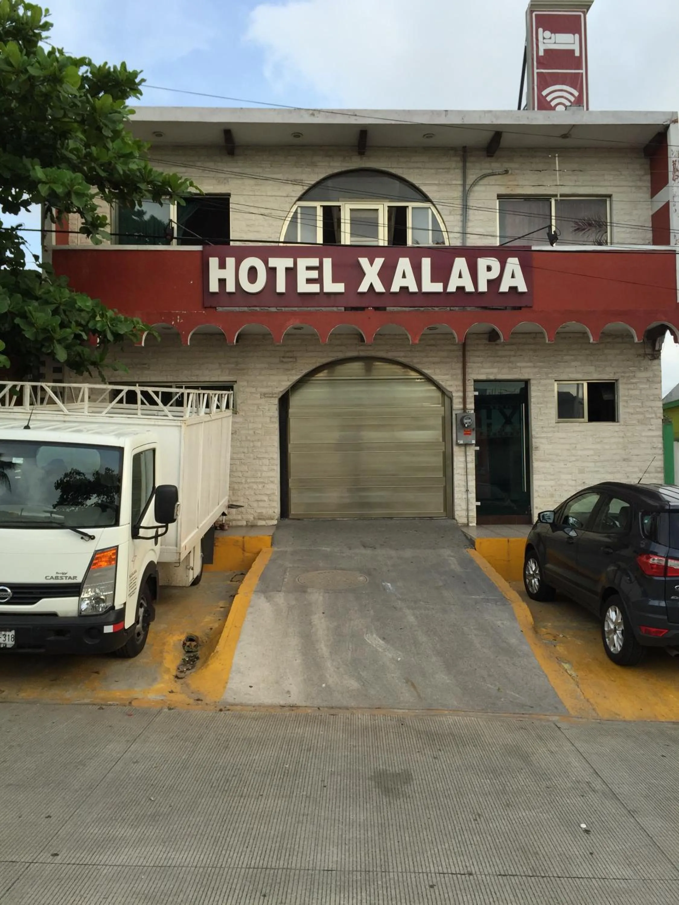 Facade/entrance in Hotel Xalapa