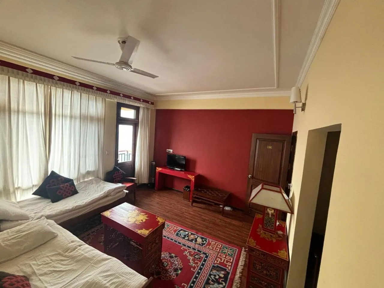 Living room, Bed in New Serkong House