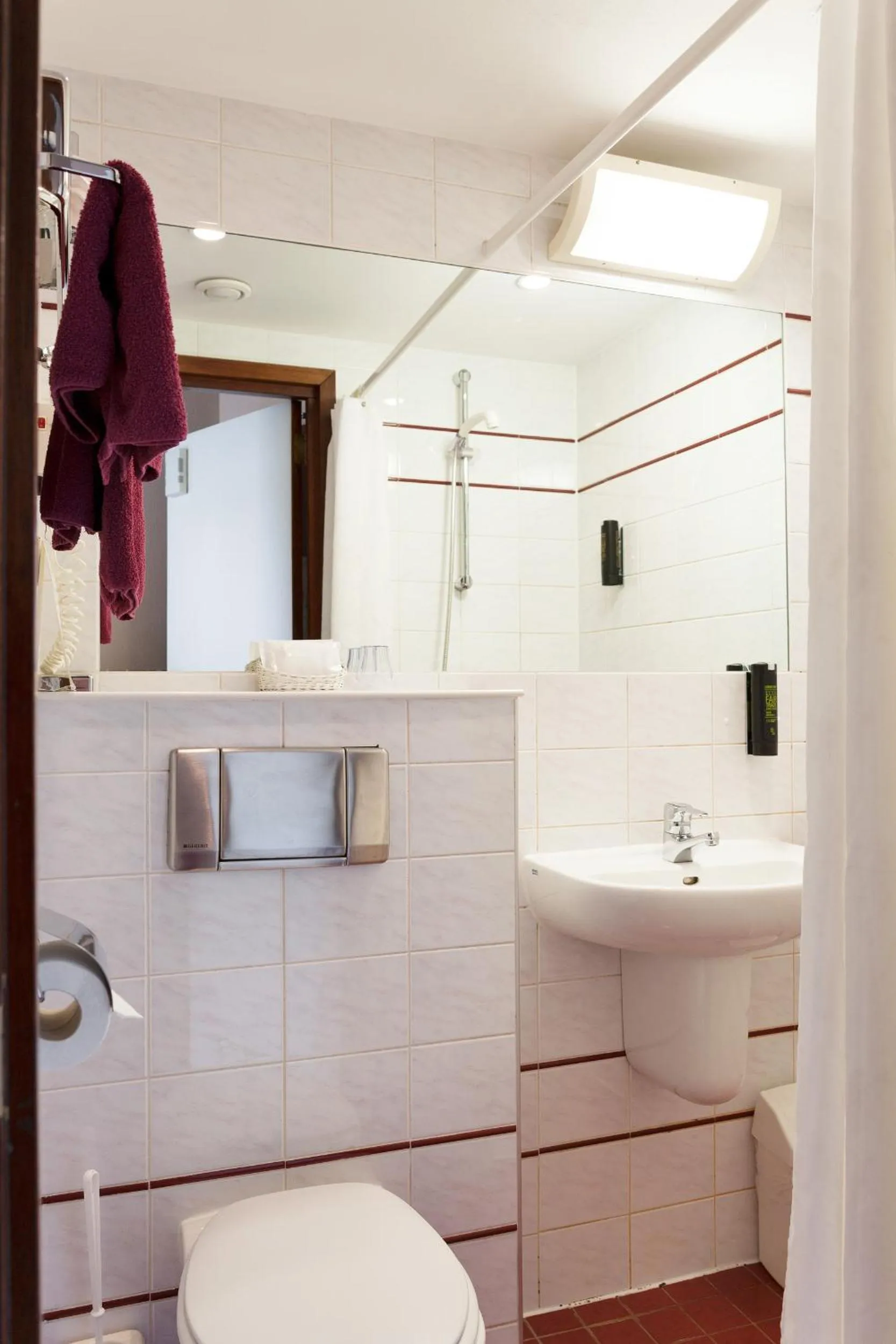 Bathroom in Hotel The Neighbour's Magnolia