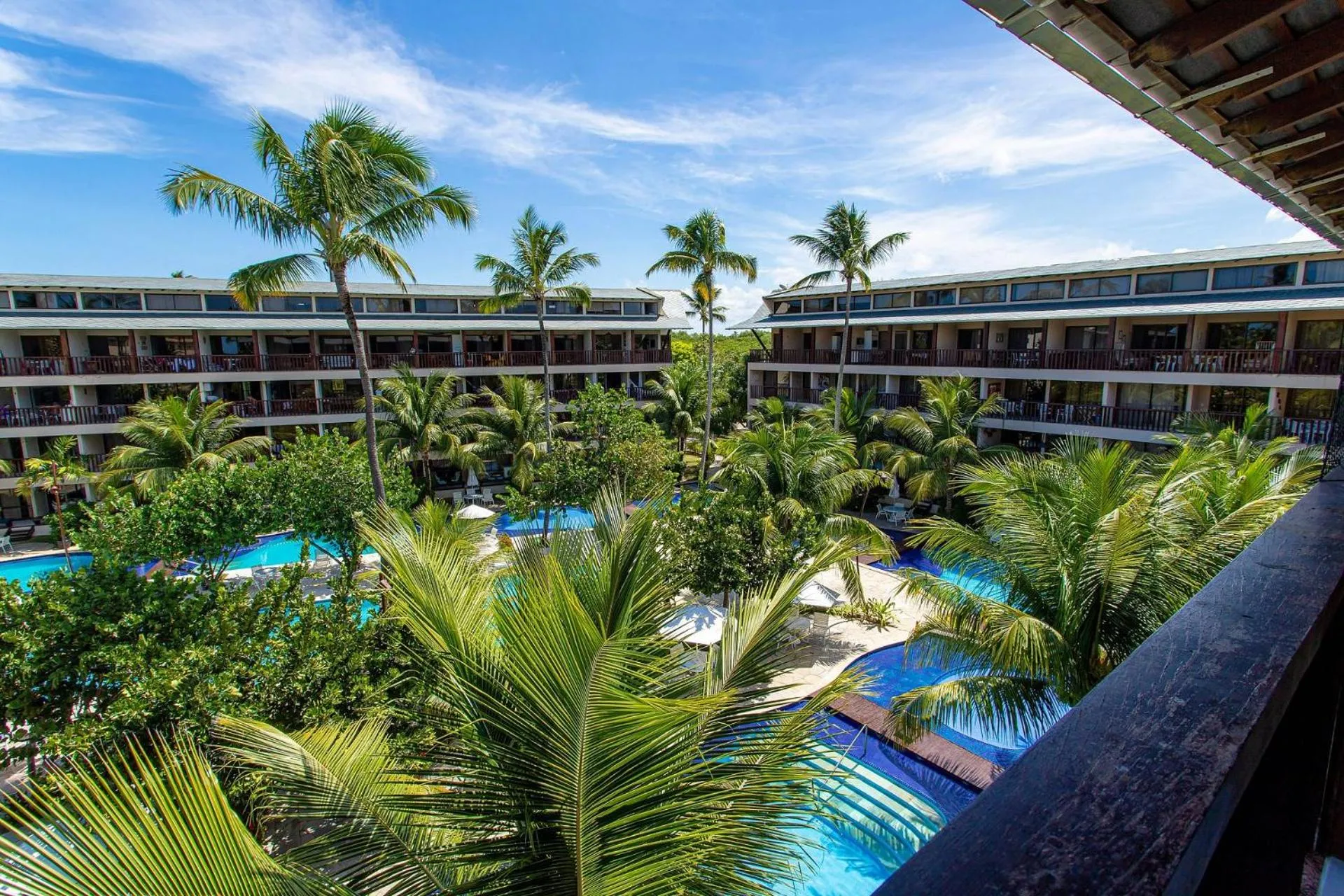 Balcony/Terrace in Nannai Residence by AFT