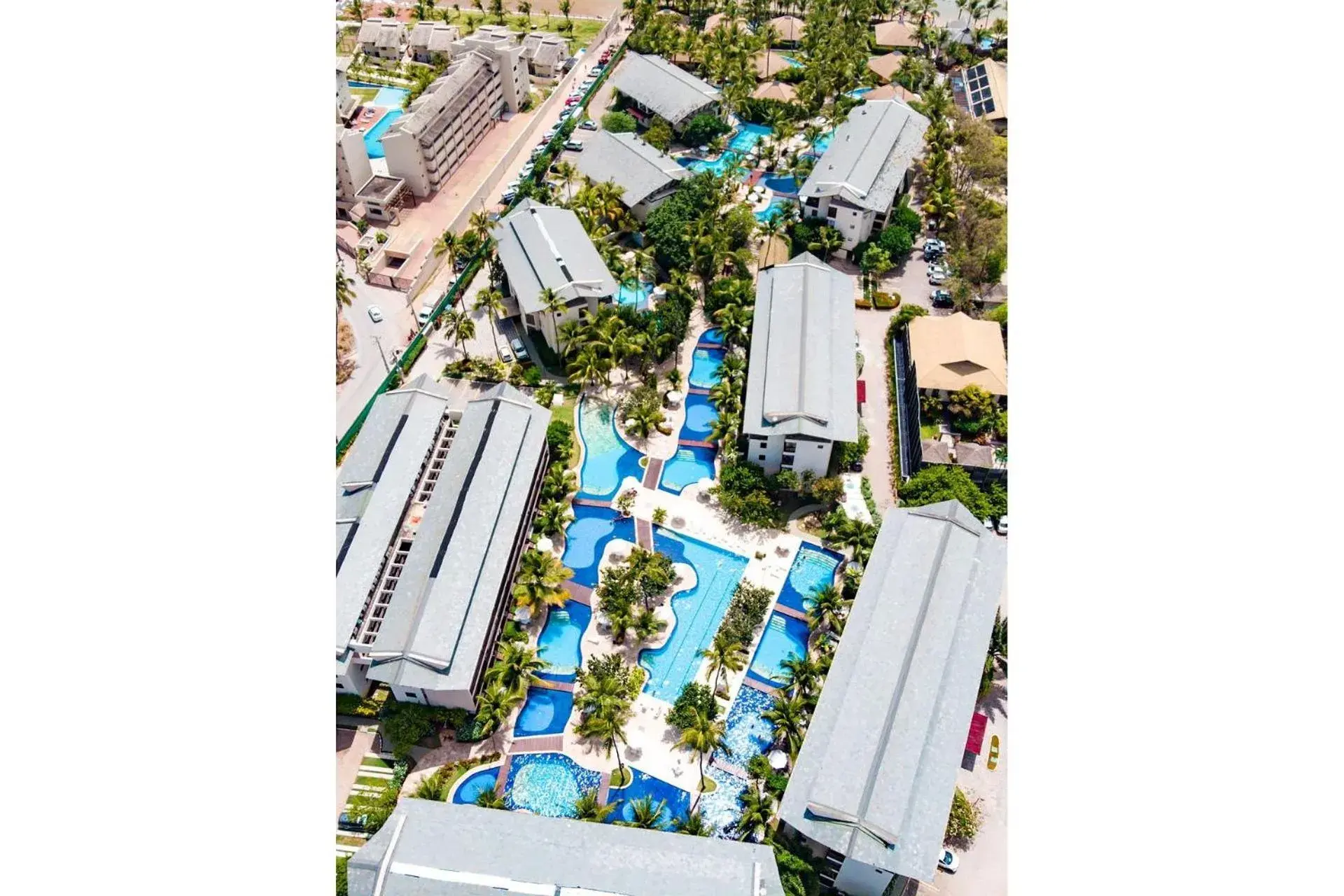 Bird's eye view in Nannai Residence by AFT Bird's eye view in Nannai Residence by AFT