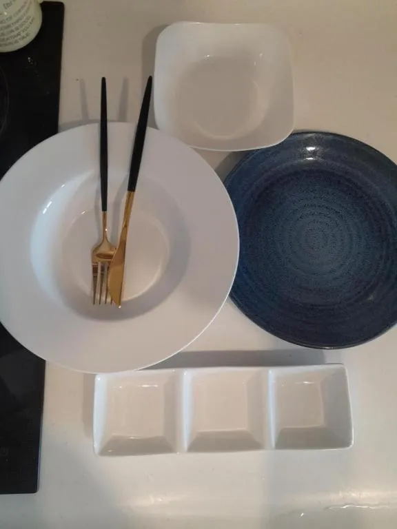 Dining area in Songdo Halla Westernpark-SeaViewRoom Hotel-바다전망