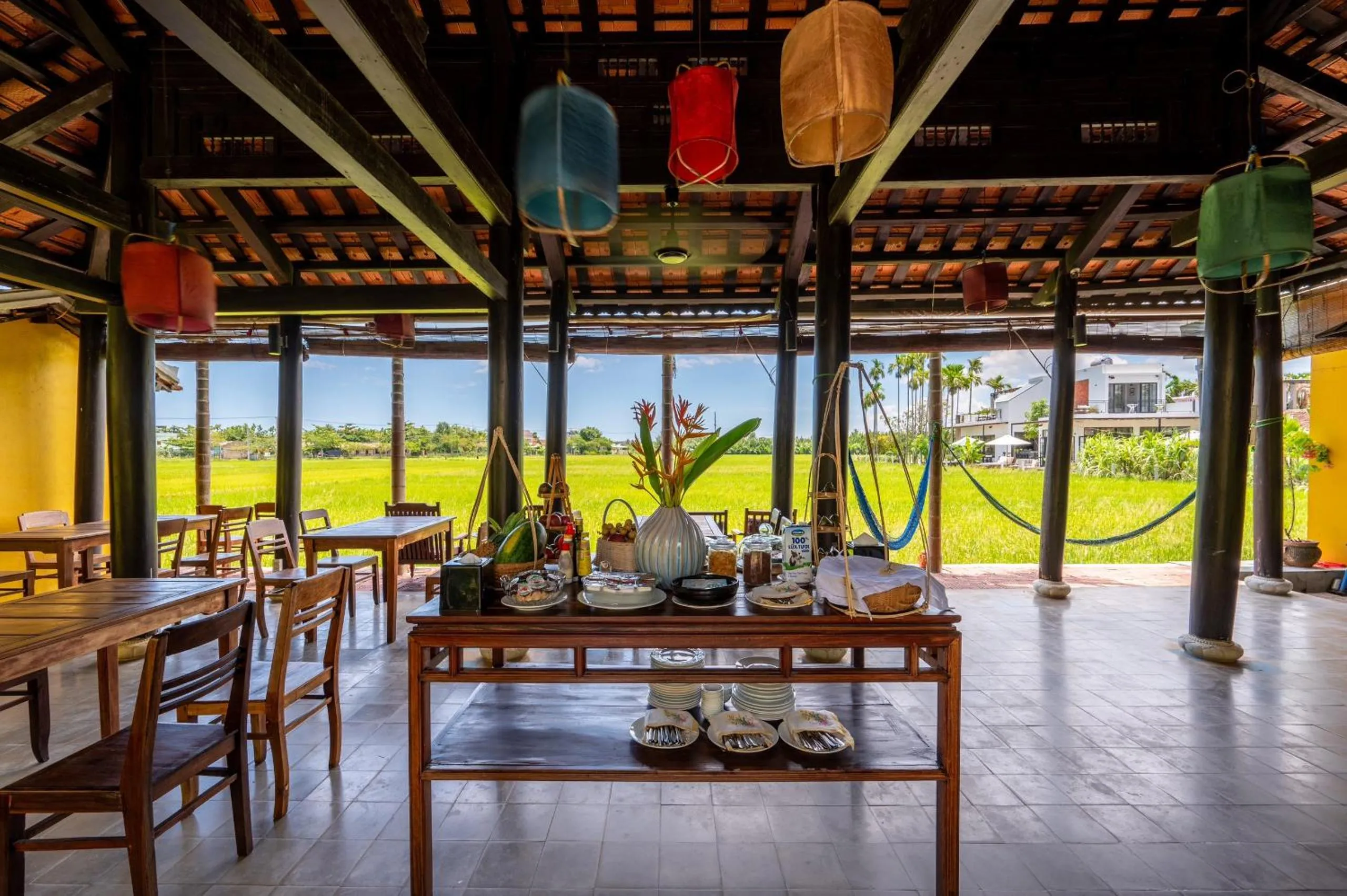 Restaurant/places to eat in Chez Mimosa Rice Field Retreat