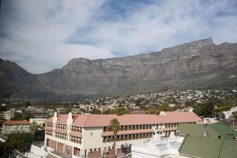 On Kloof Studio Apartment 602
