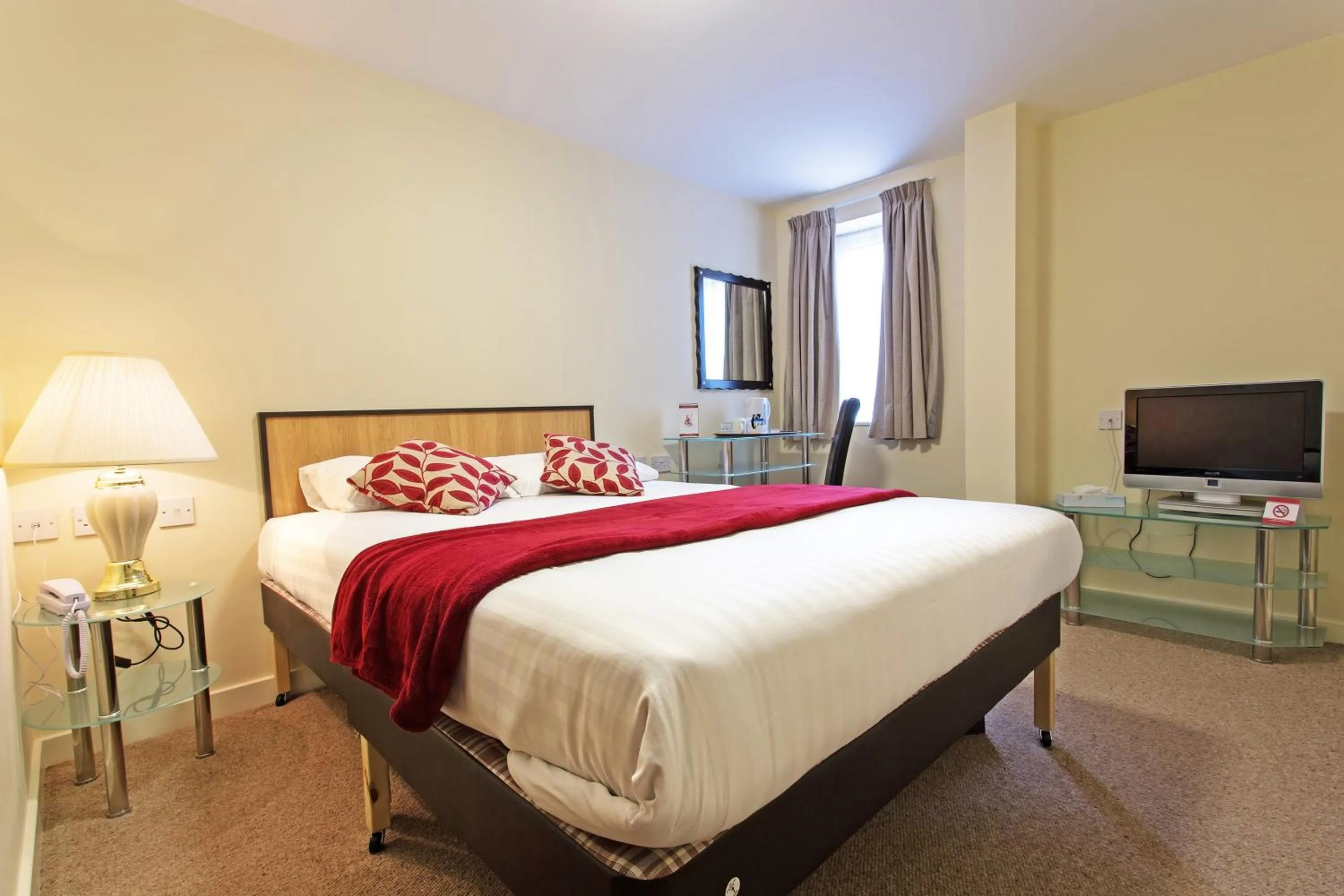 Bed in Britannia Hotel Leeds