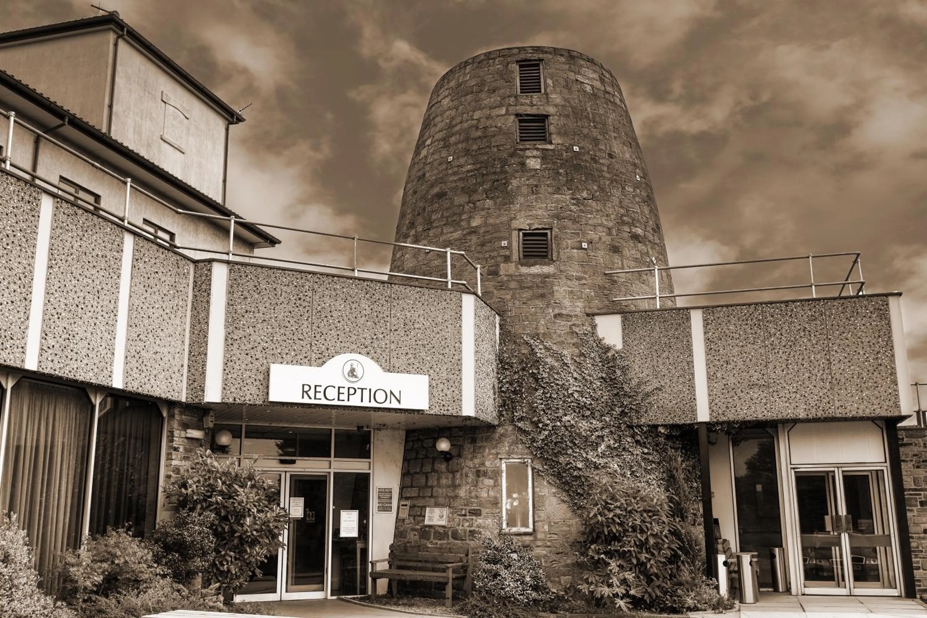 Facade/entrance in Britannia Hotel Leeds