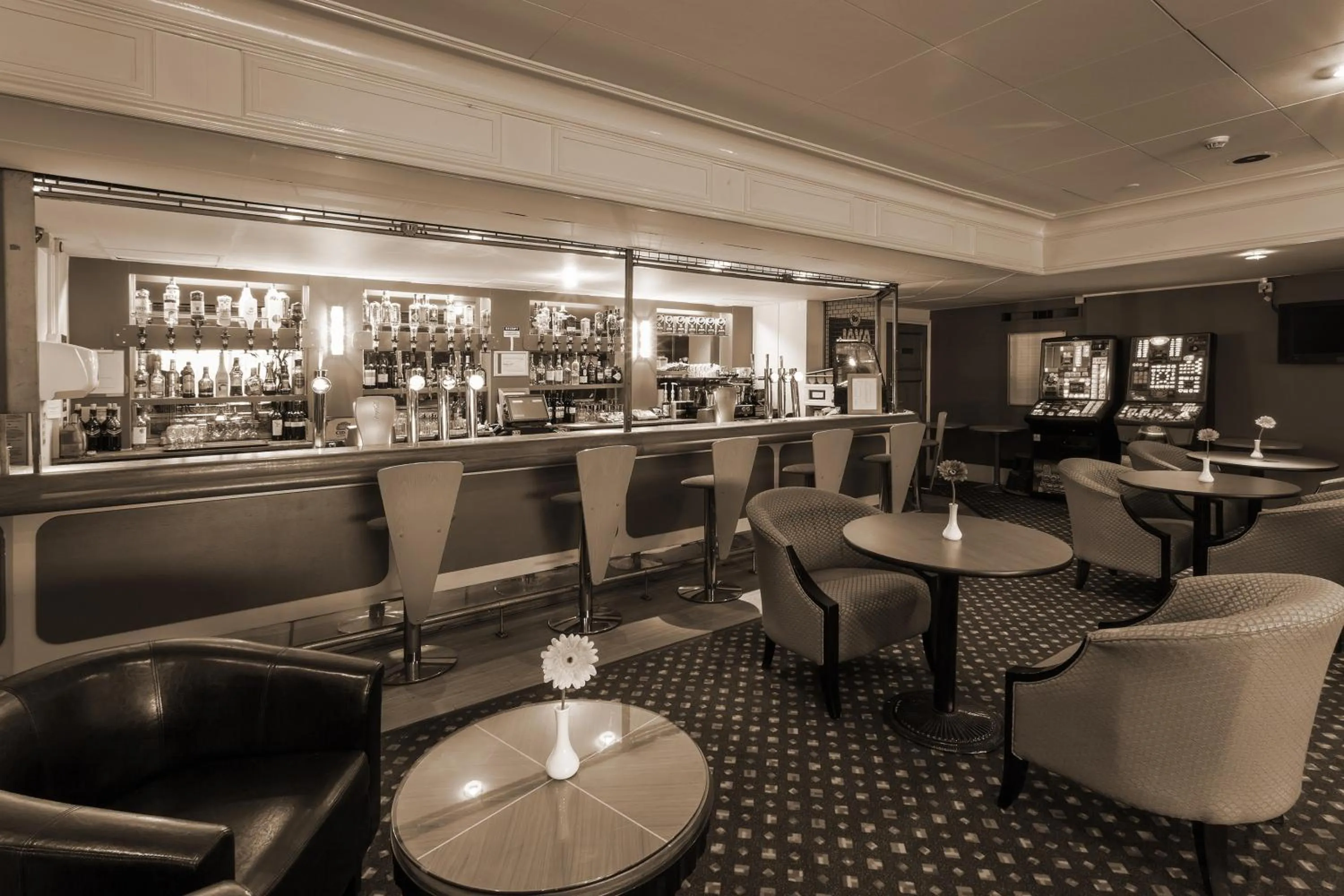 Drinks in Britannia Hotel Leeds