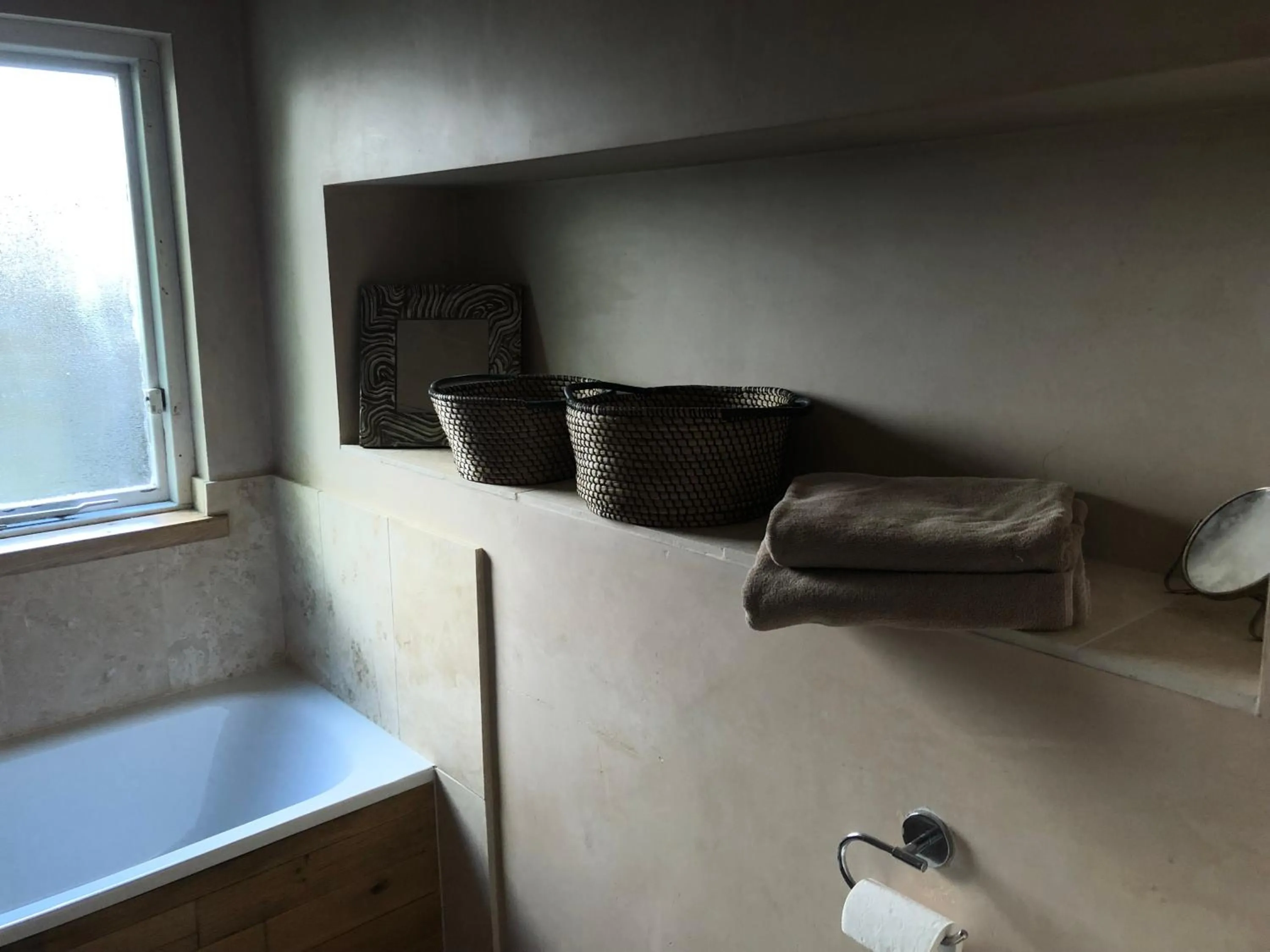 Artistic spacious flat in central Brixton