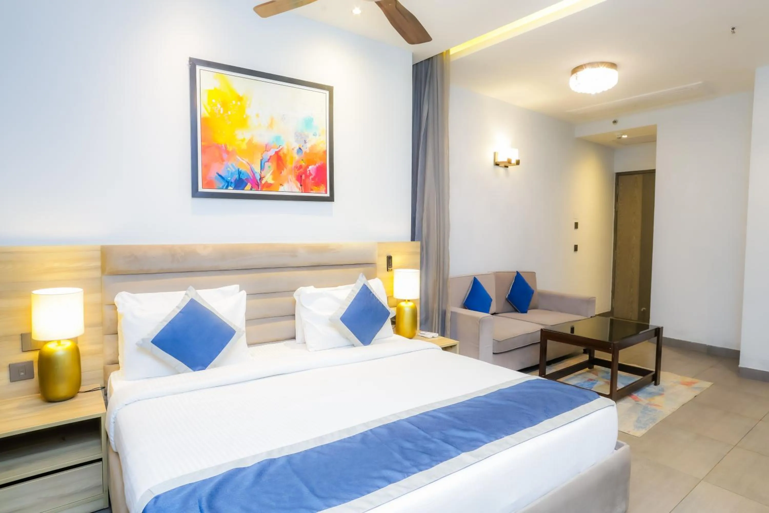 Bedroom, Bed in Hotel Livbox at Supernova