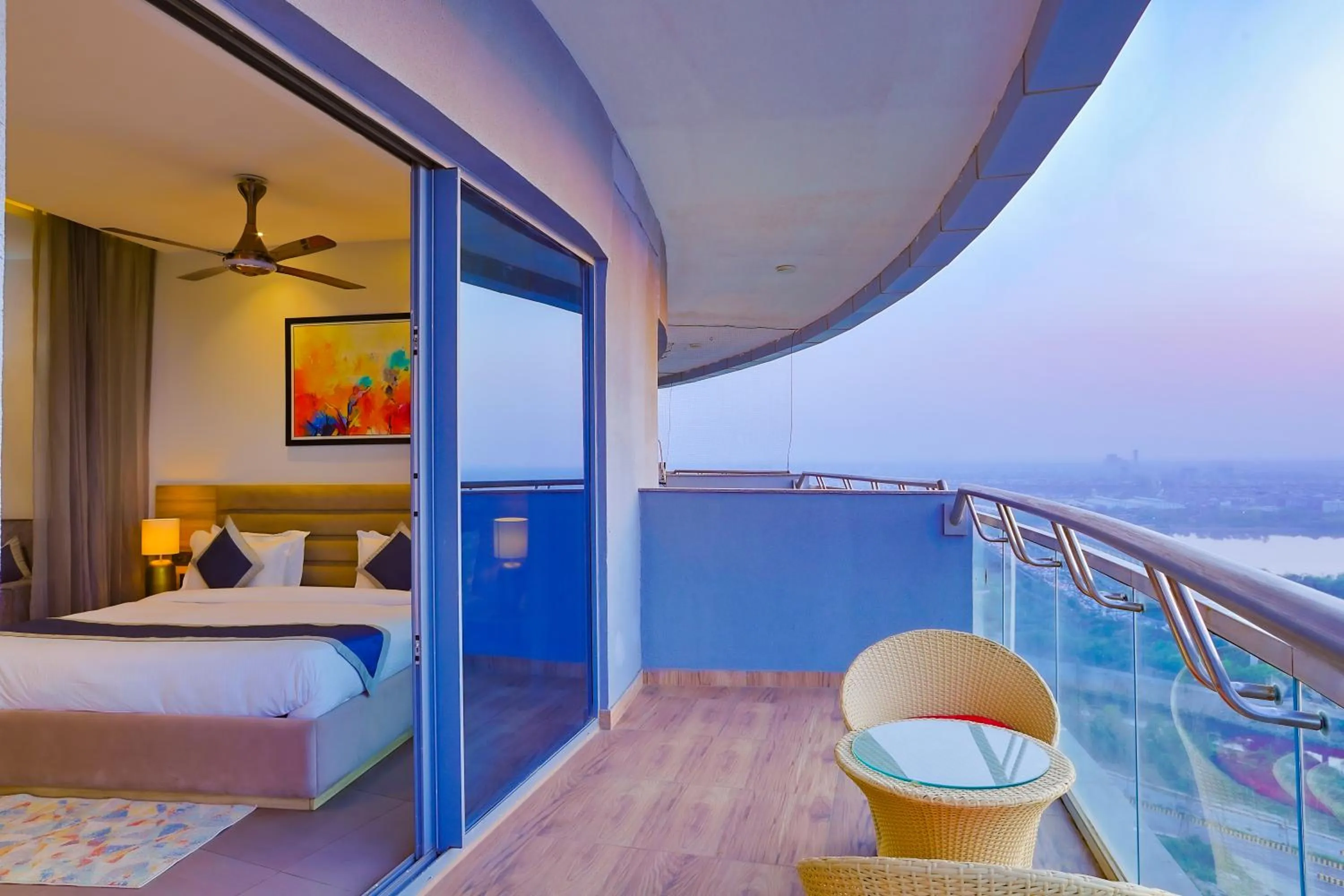 Balcony/Terrace, Bed in Hotel Livbox at Supernova