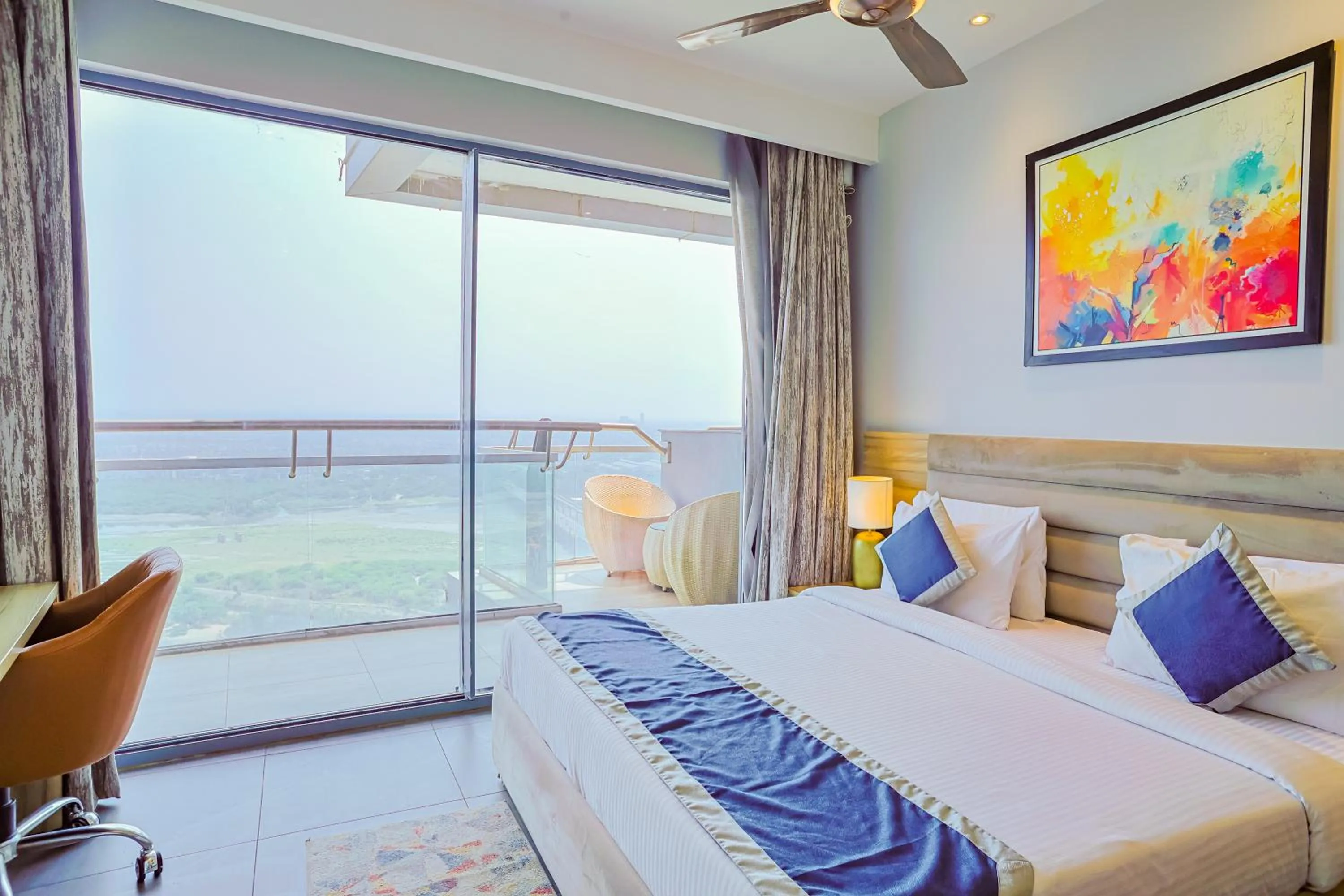 Bedroom, Bed in Hotel Livbox at Supernova