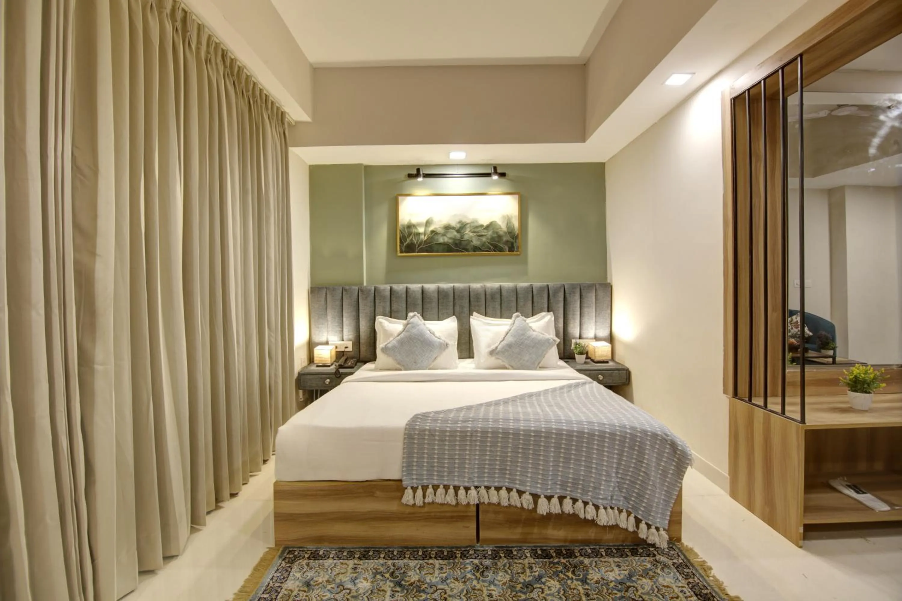 Bed in Saltstayz Premier - Golf Course Extension Road