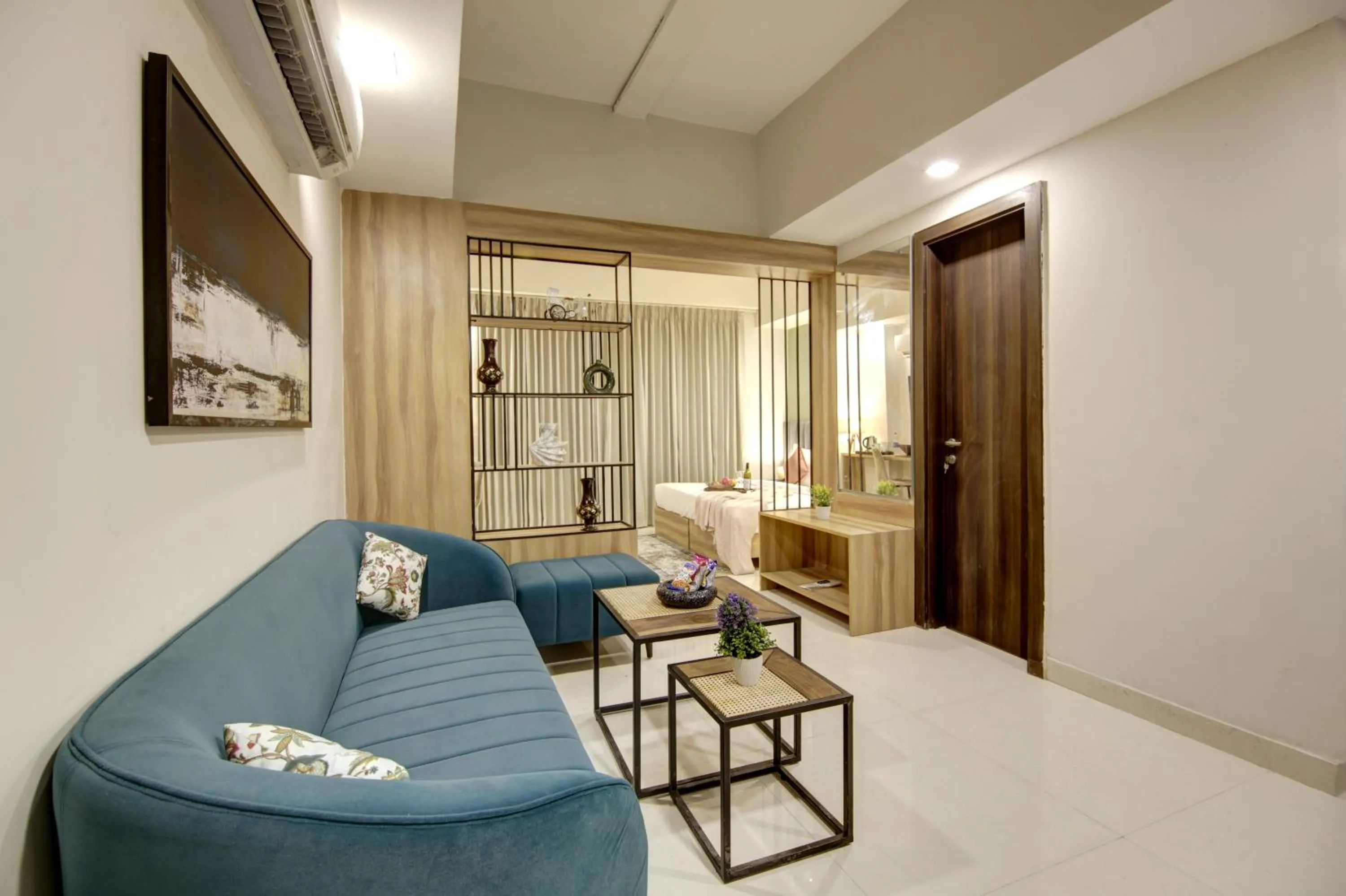 Bed in Saltstayz Premier - Golf Course Extension Road