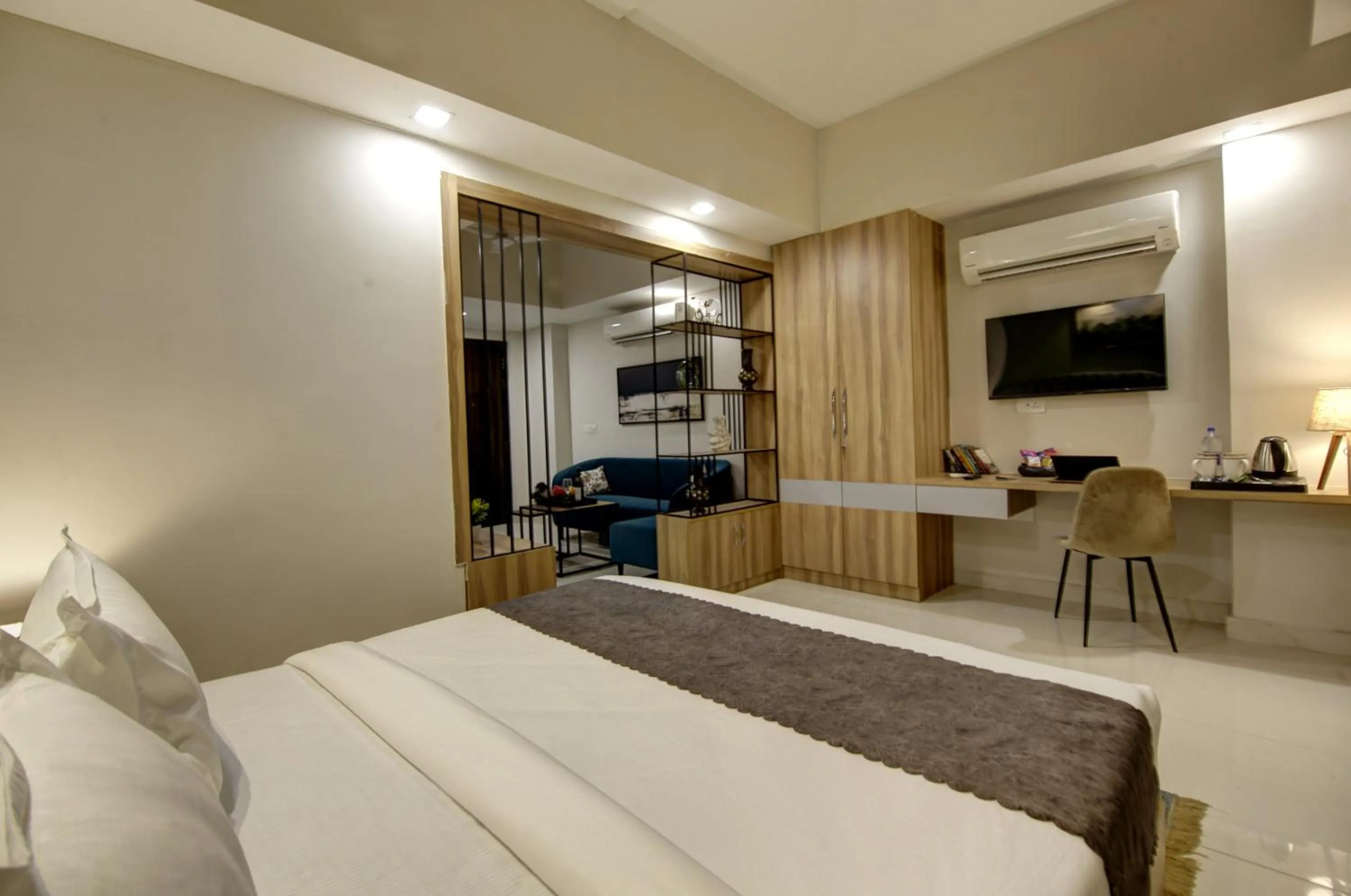 Bed in Saltstayz Premier - Golf Course Extension Road