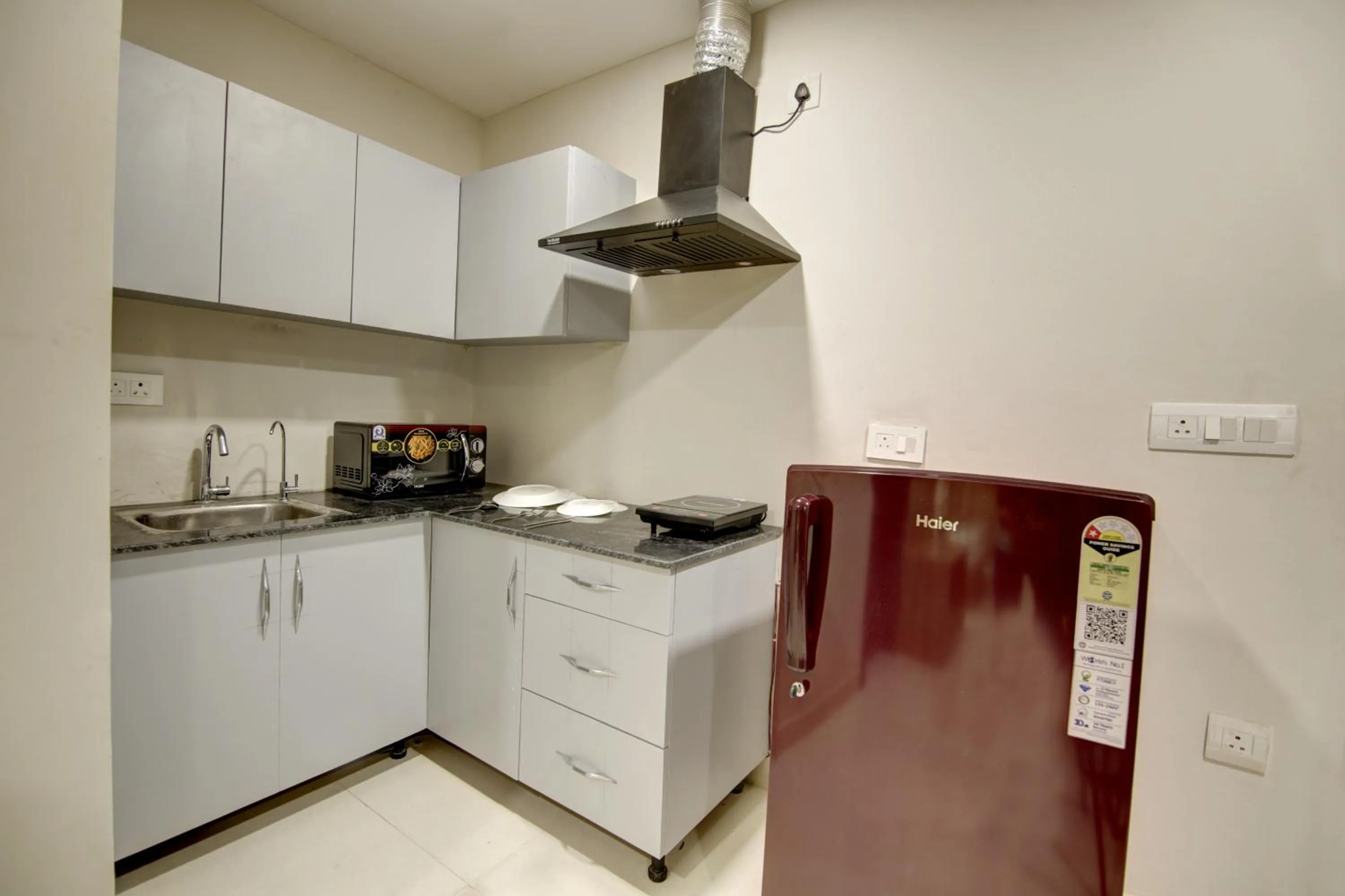 Coffee/tea facilities in Saltstayz Premier - Golf Course Extension Road