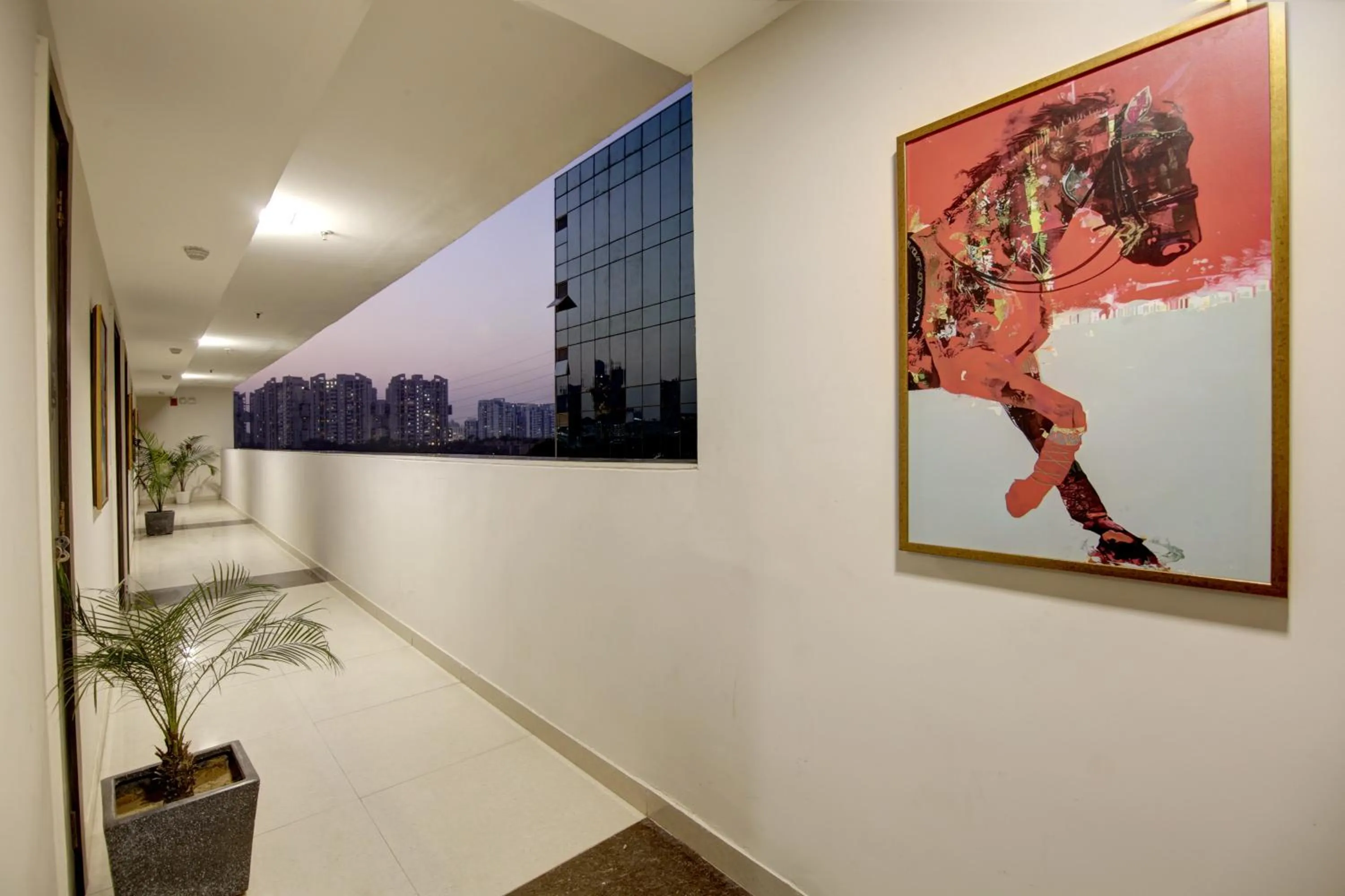 Decorative detail in Saltstayz Premier - Golf Course Extension Road