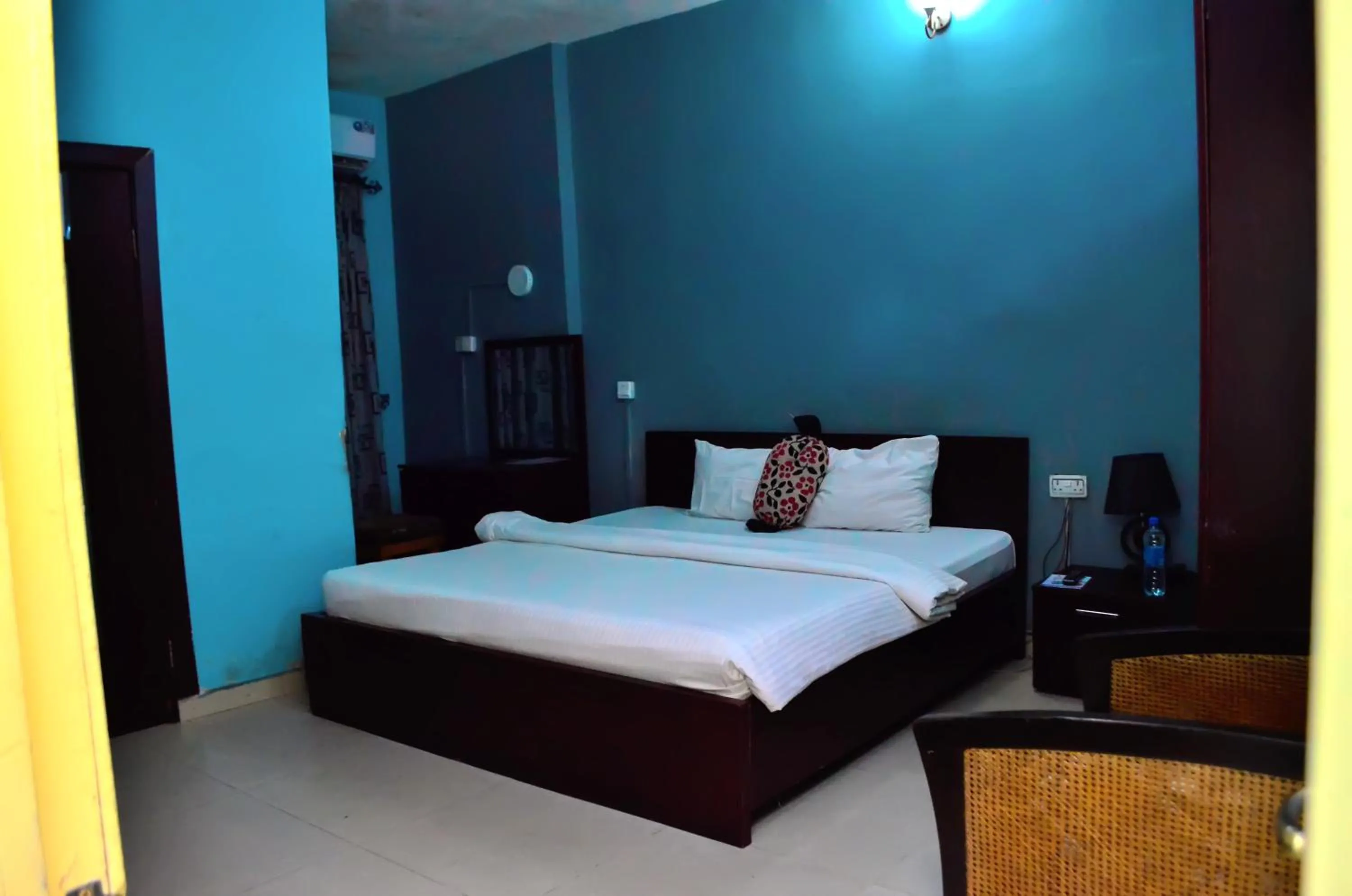 PROXIMA INN