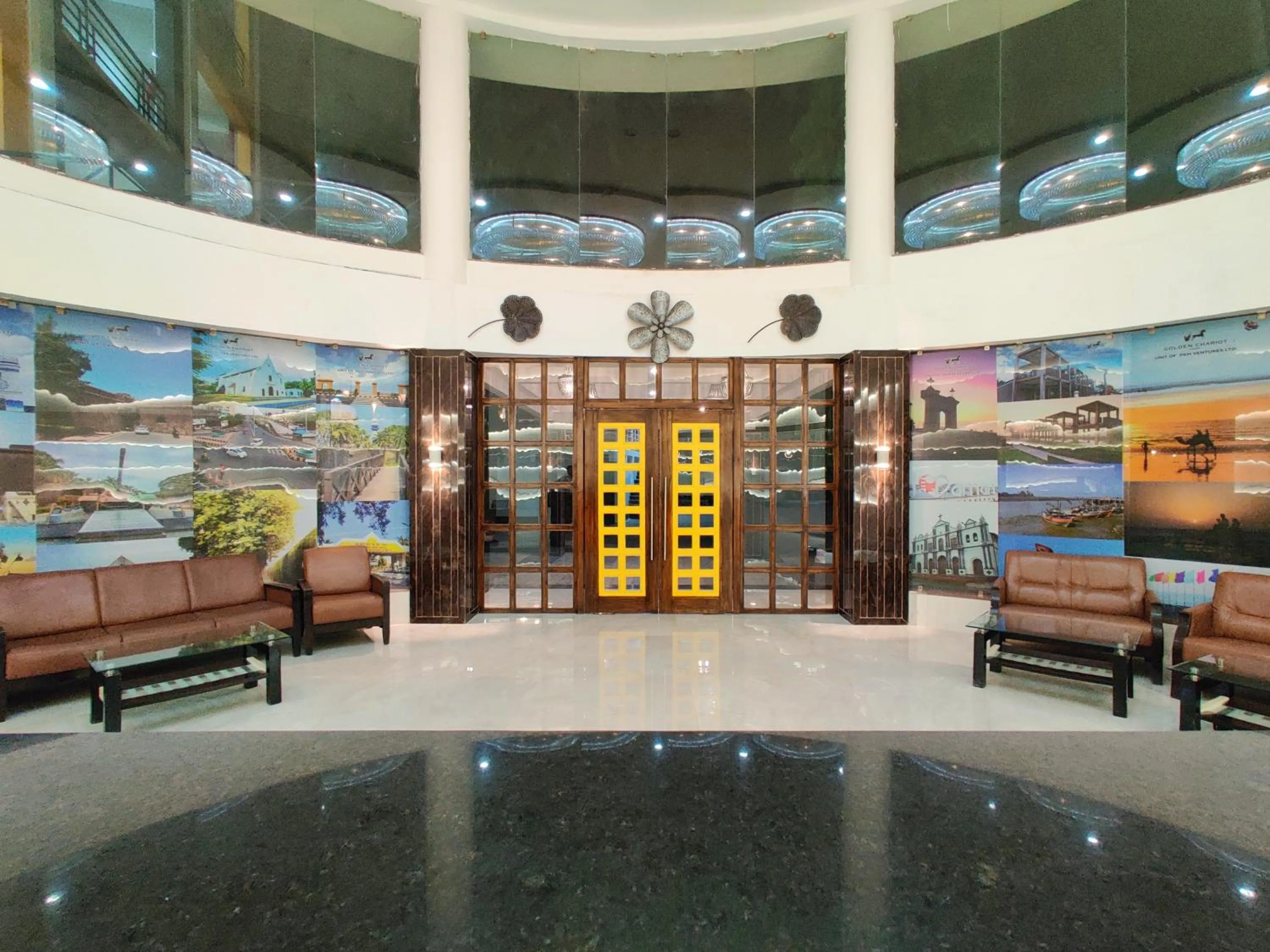 Facade/entrance in Golden Chariot Hotel Daman