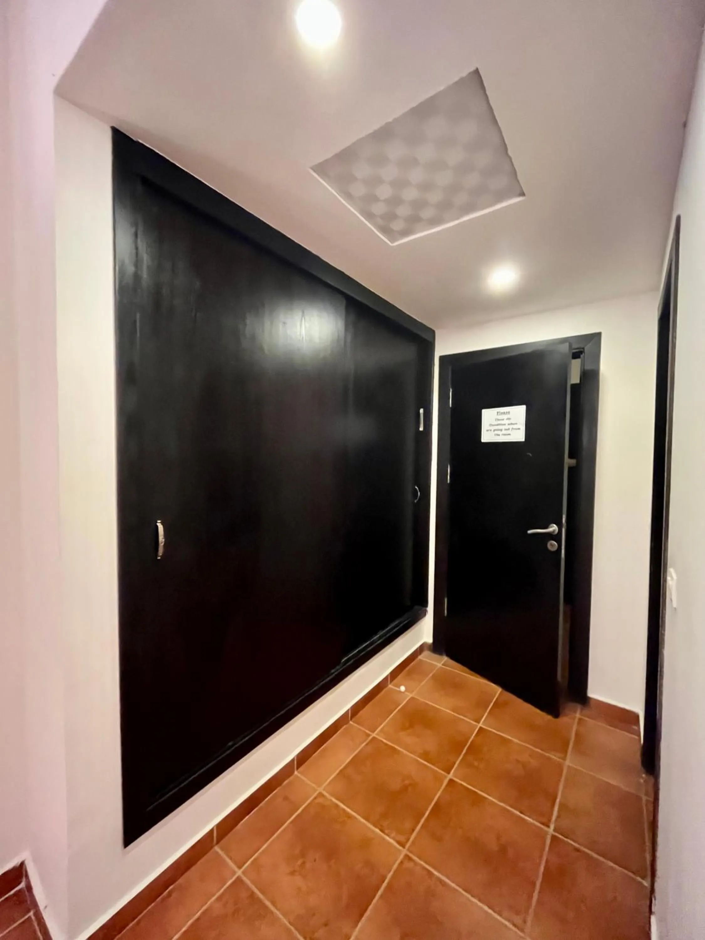 wardrobe in Star House Hotel