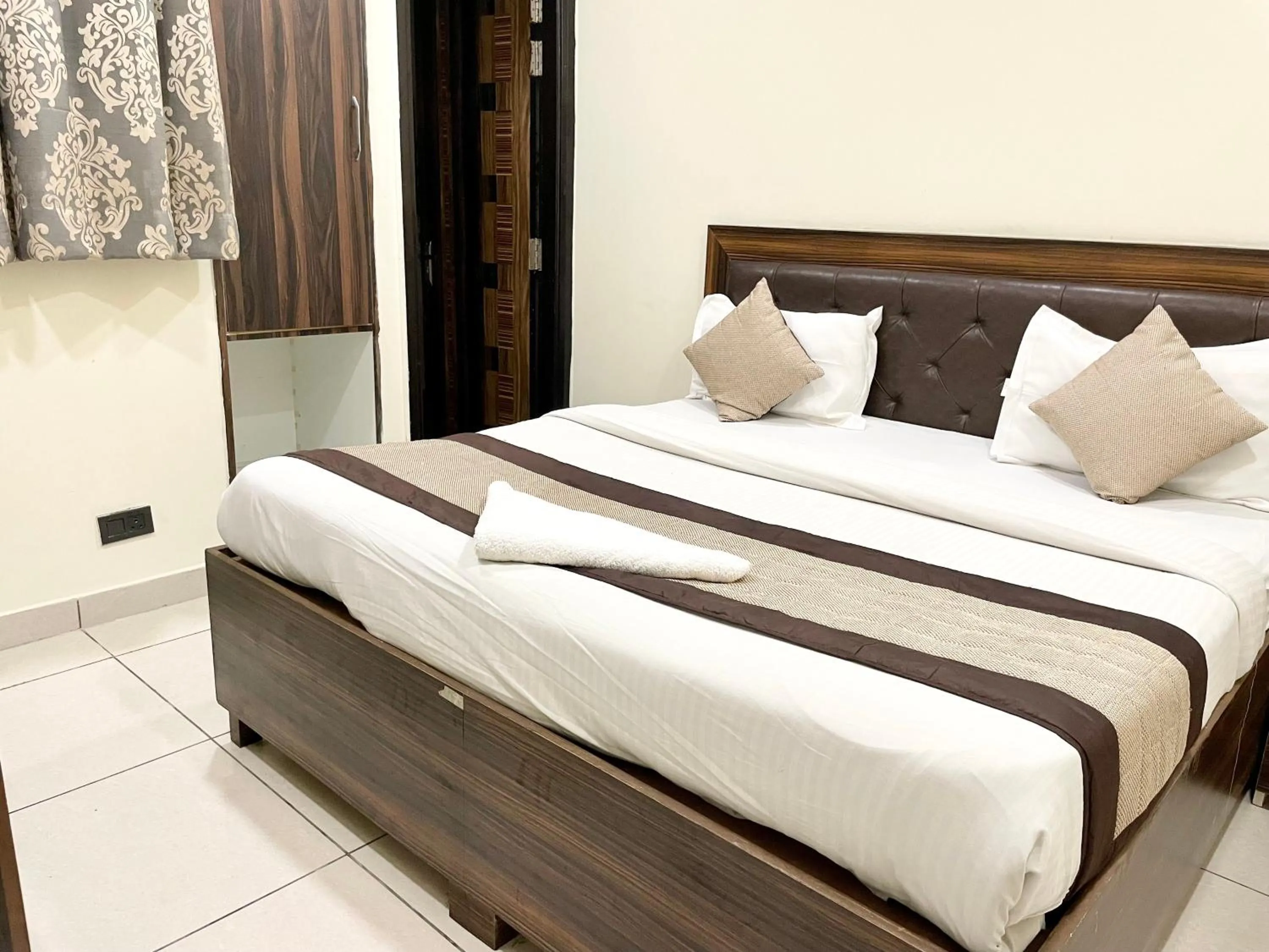 Bed in The Grand Suite-70