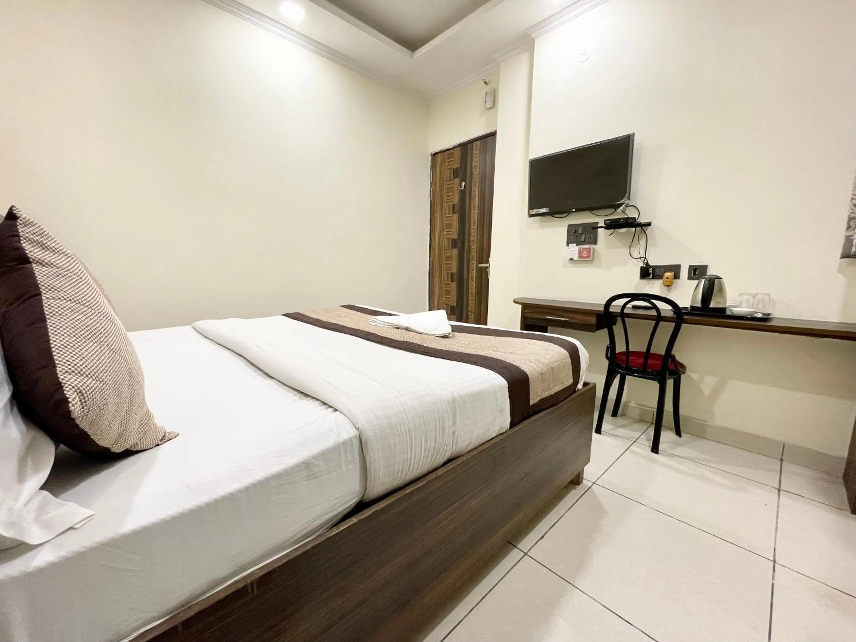 Bed in The Grand Suite-70