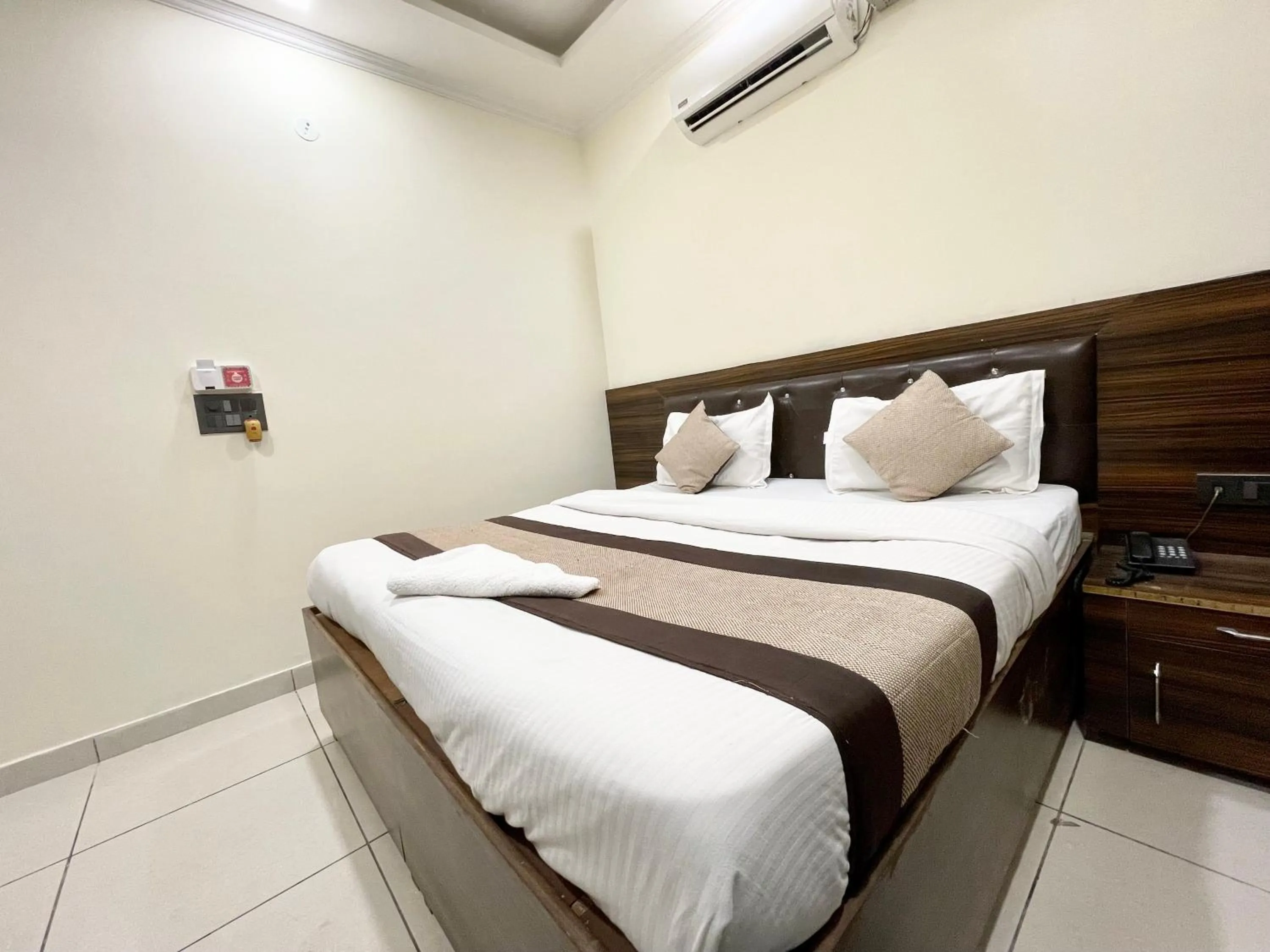 Bed in The Grand Suite-70