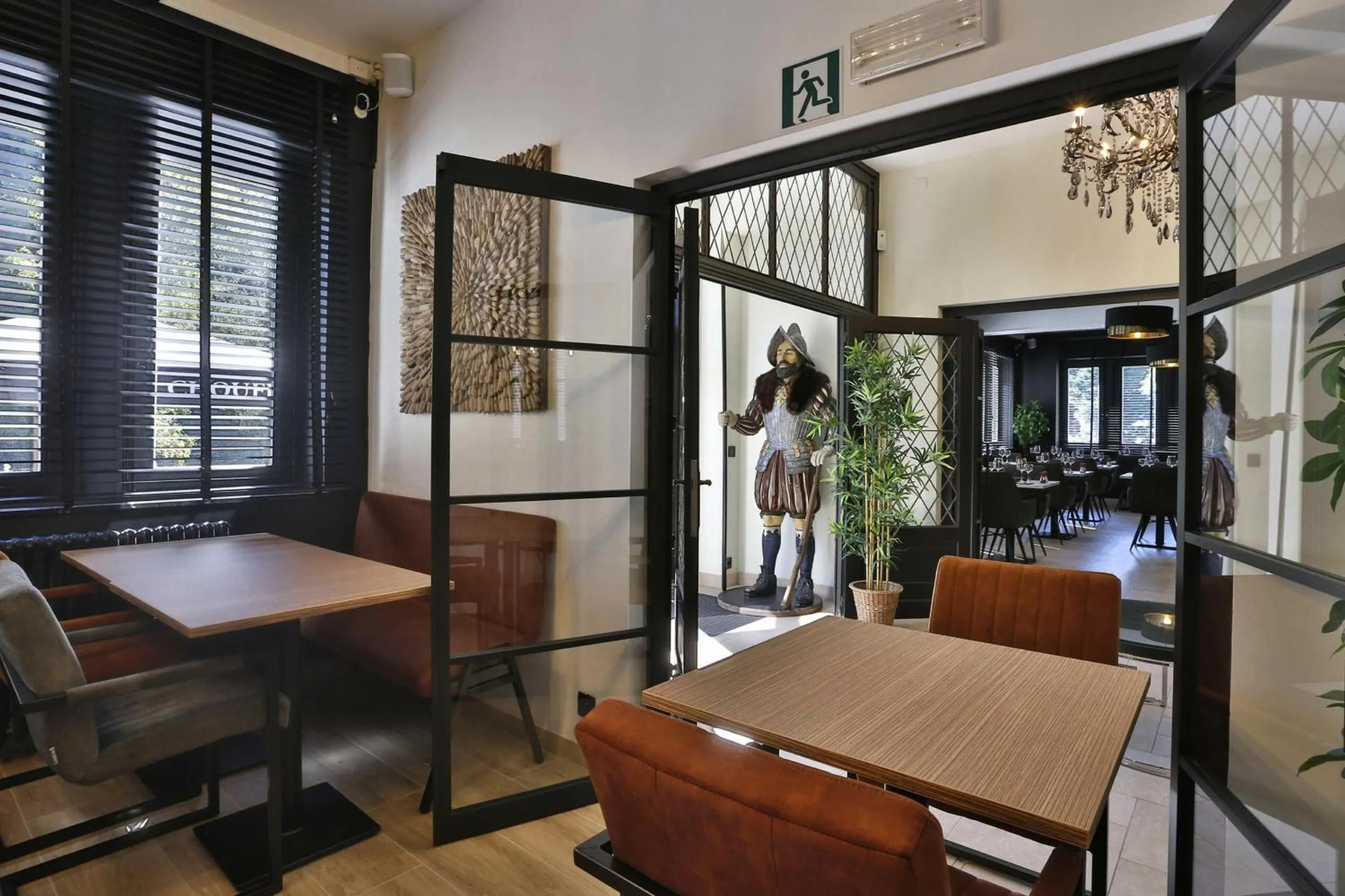 Restaurant/places to eat in Hotel L'ermitage