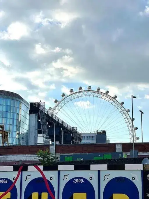 Spacious 2Bed/2Bath Flat next to London Eye Spacious 2Bed/2Bath Flat next to London Eye