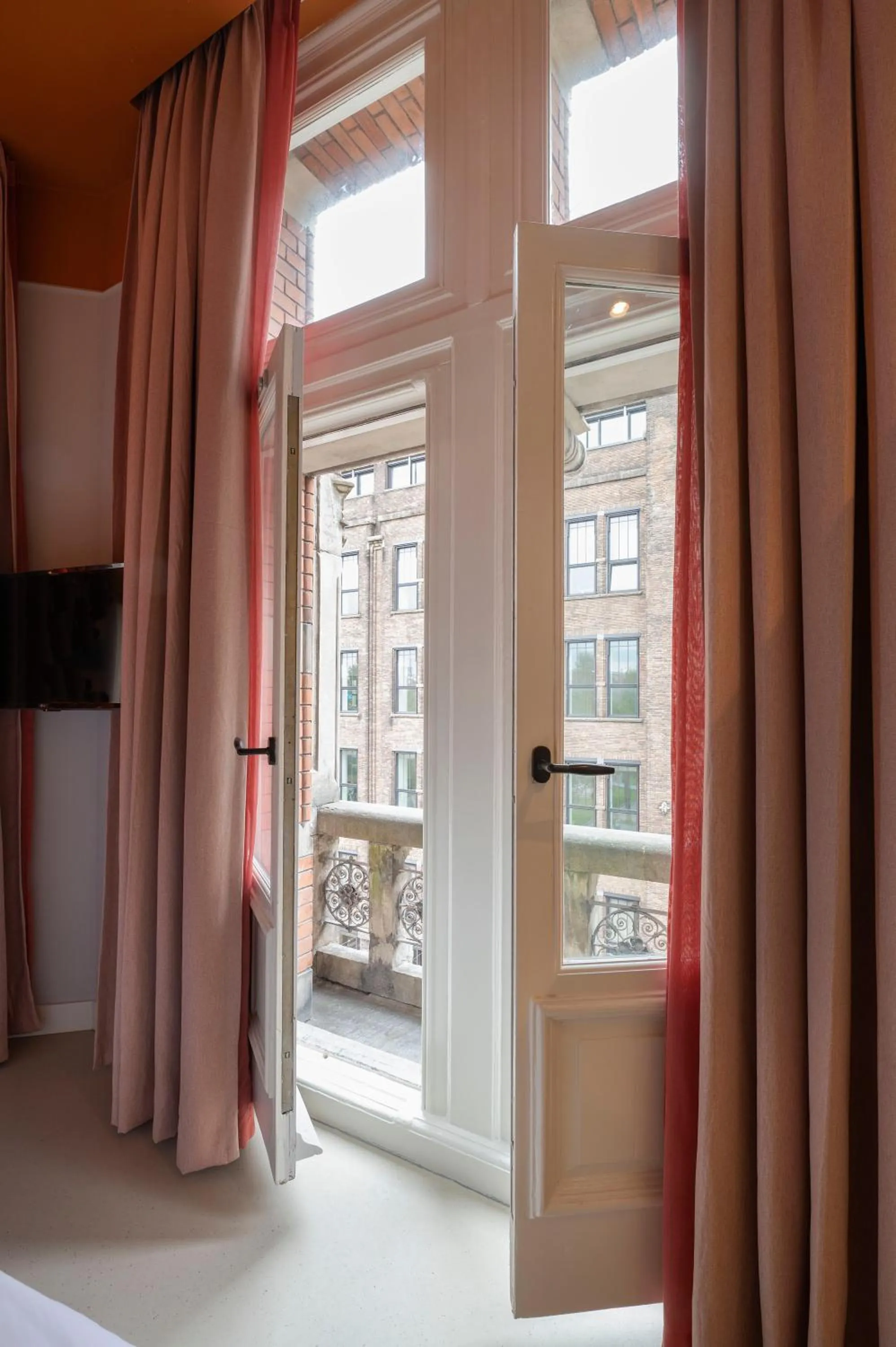 Balcony/Terrace in City Hotel Rembrandt Square - Just renovated