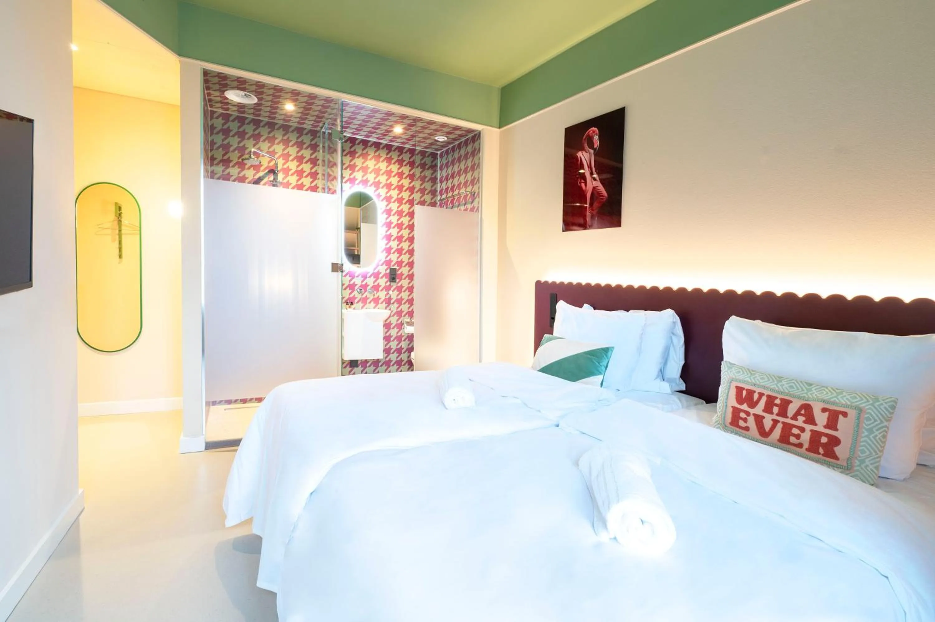 Bed in City Hotel Rembrandt Square - Just renovated