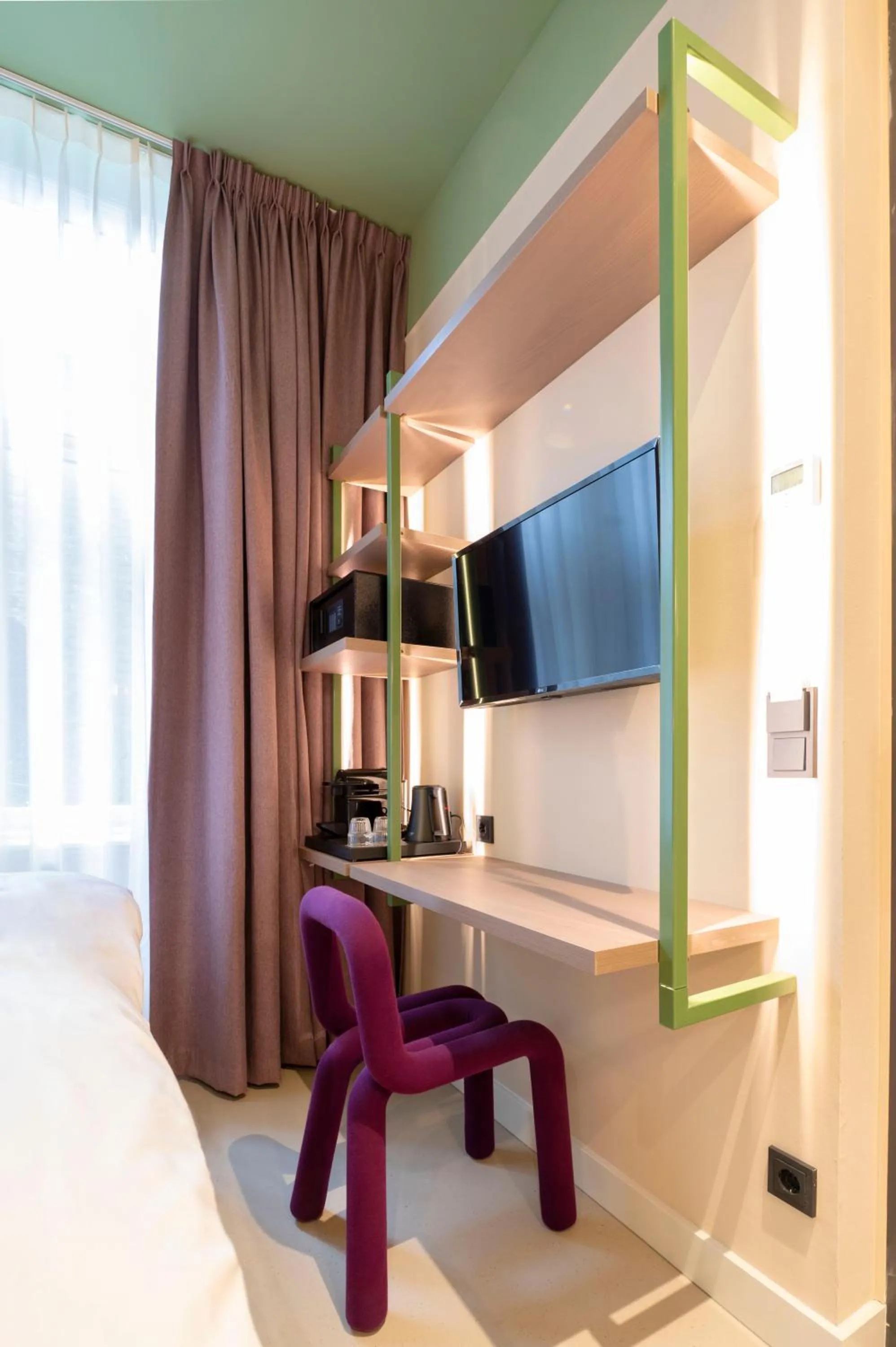 Seating area in City Hotel Rembrandt Square - Just renovated