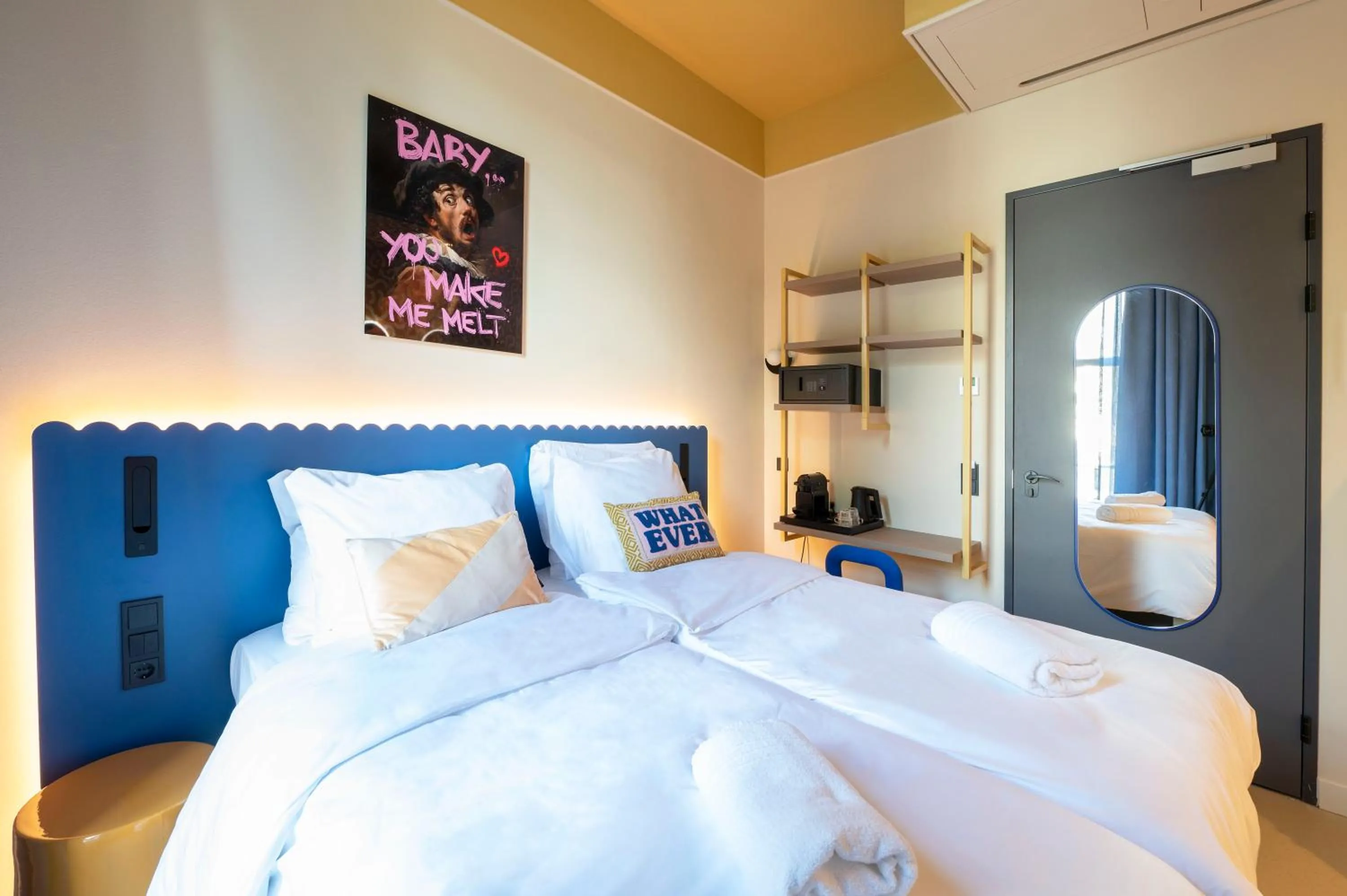 Bed in City Hotel Rembrandt Square - Just renovated