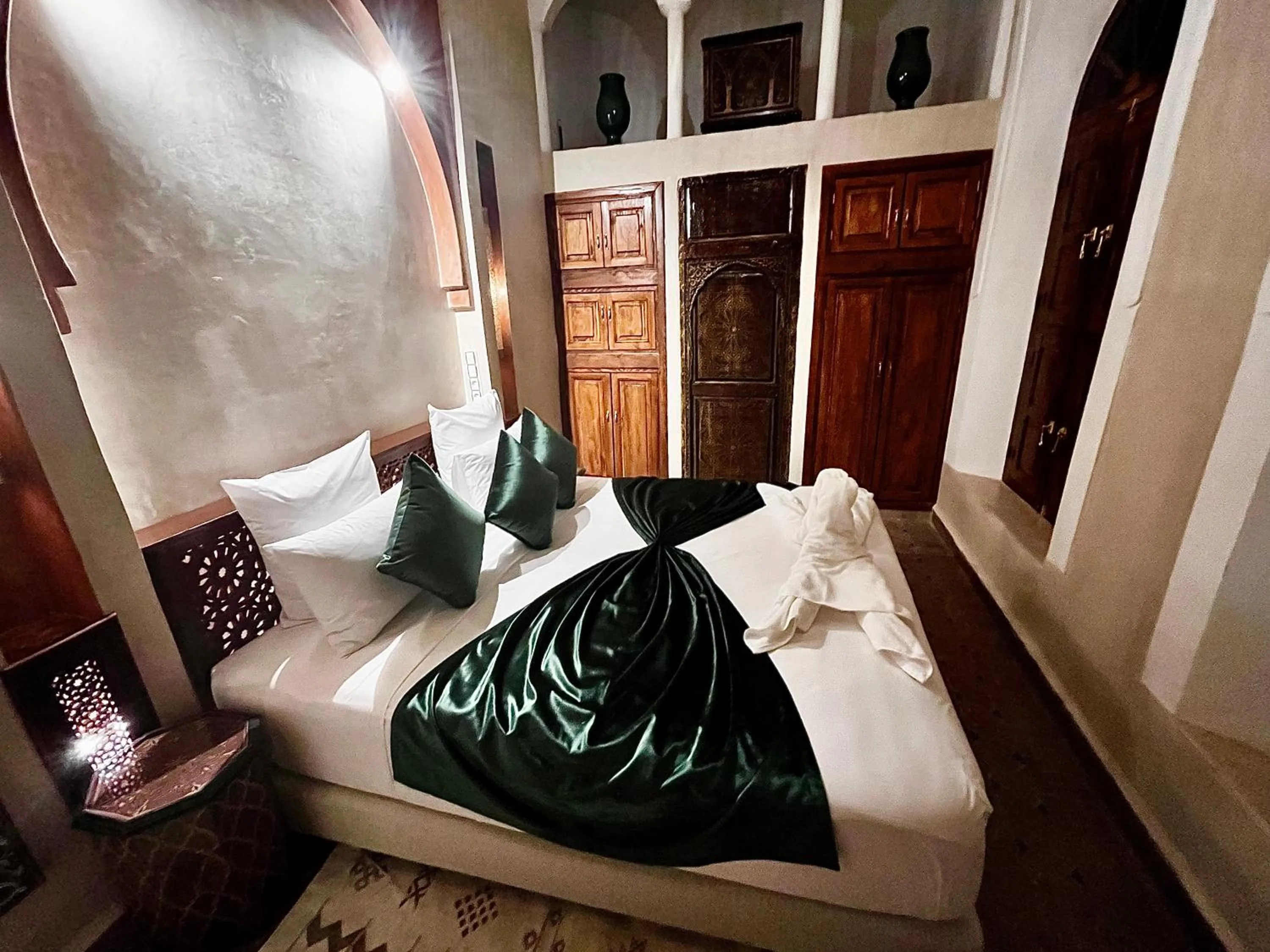 Photo of the whole room, Bed in Riad Dar Zaouia