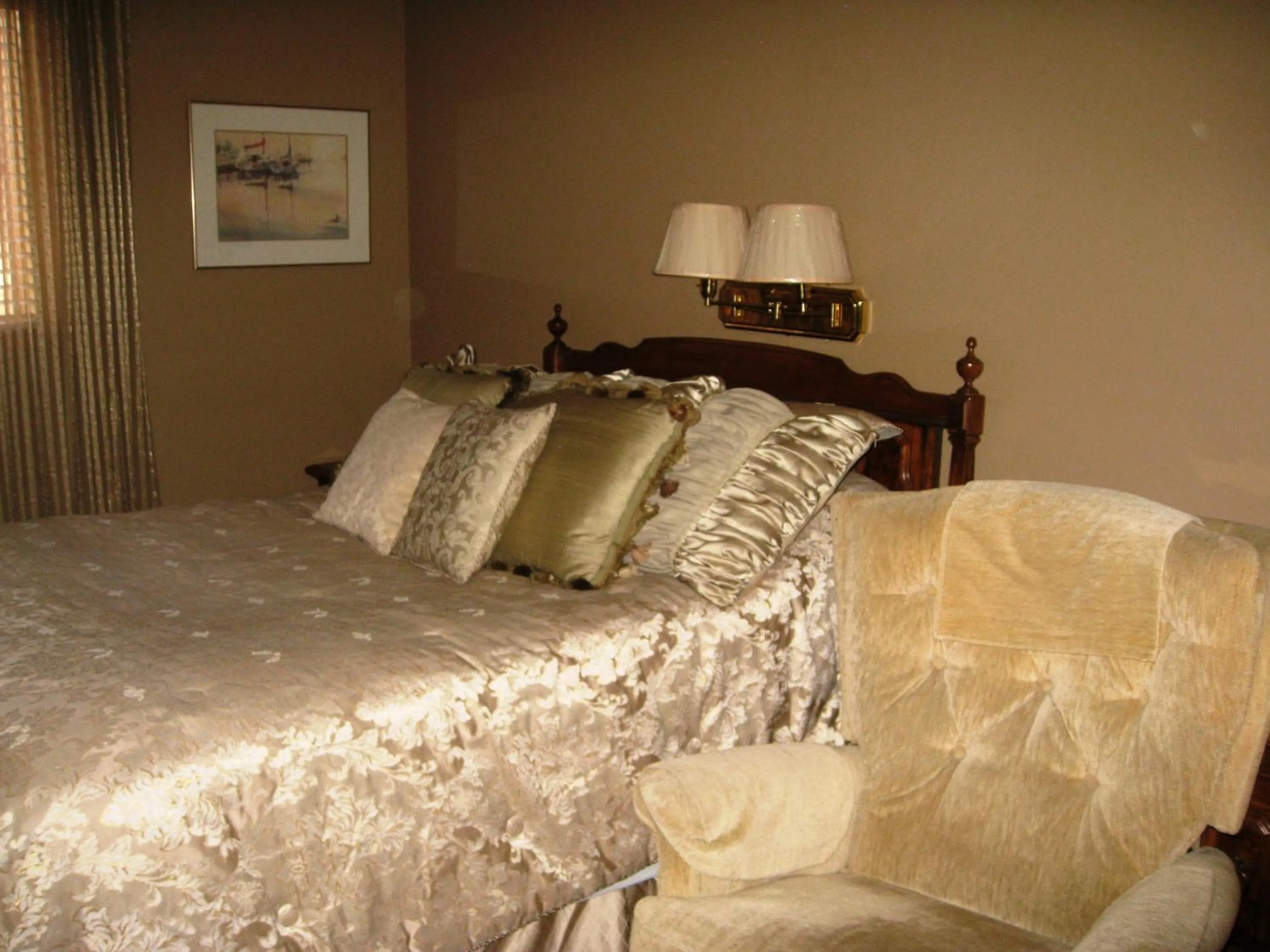 Bed in McDougall Lane Bed & Breakfast