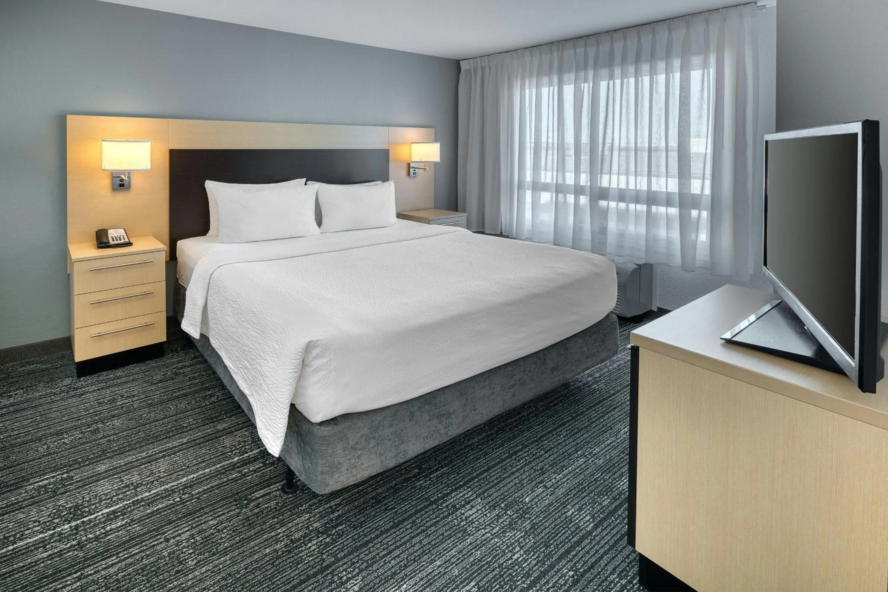 Bedroom, Bed in TownePlace Suites by Marriott Red Deer