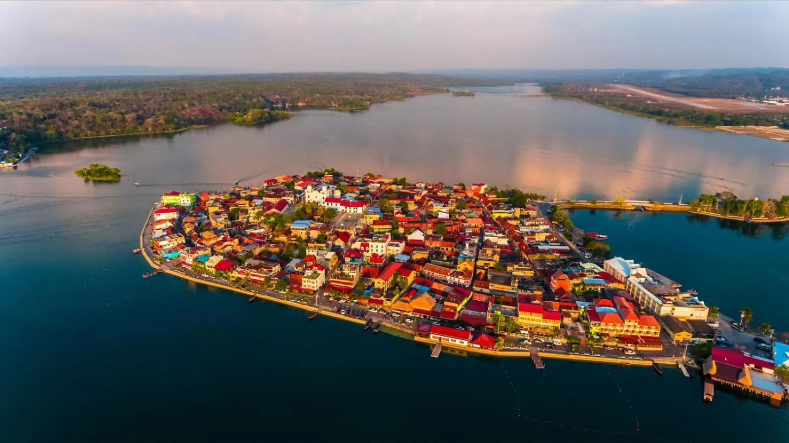 Bird's eye view in Hotel Villa del Lago