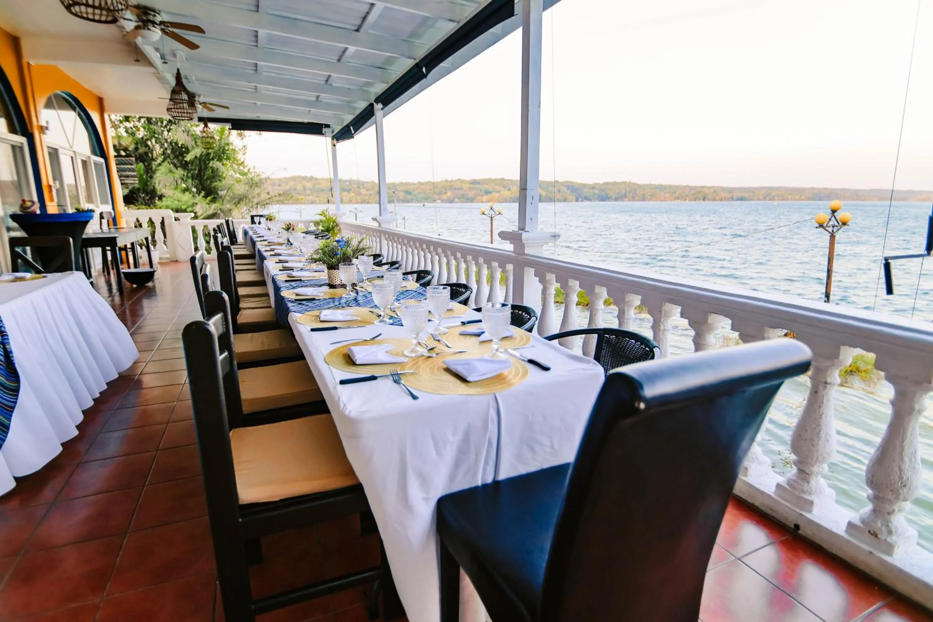 Restaurant/places to eat in Hotel Villa del Lago